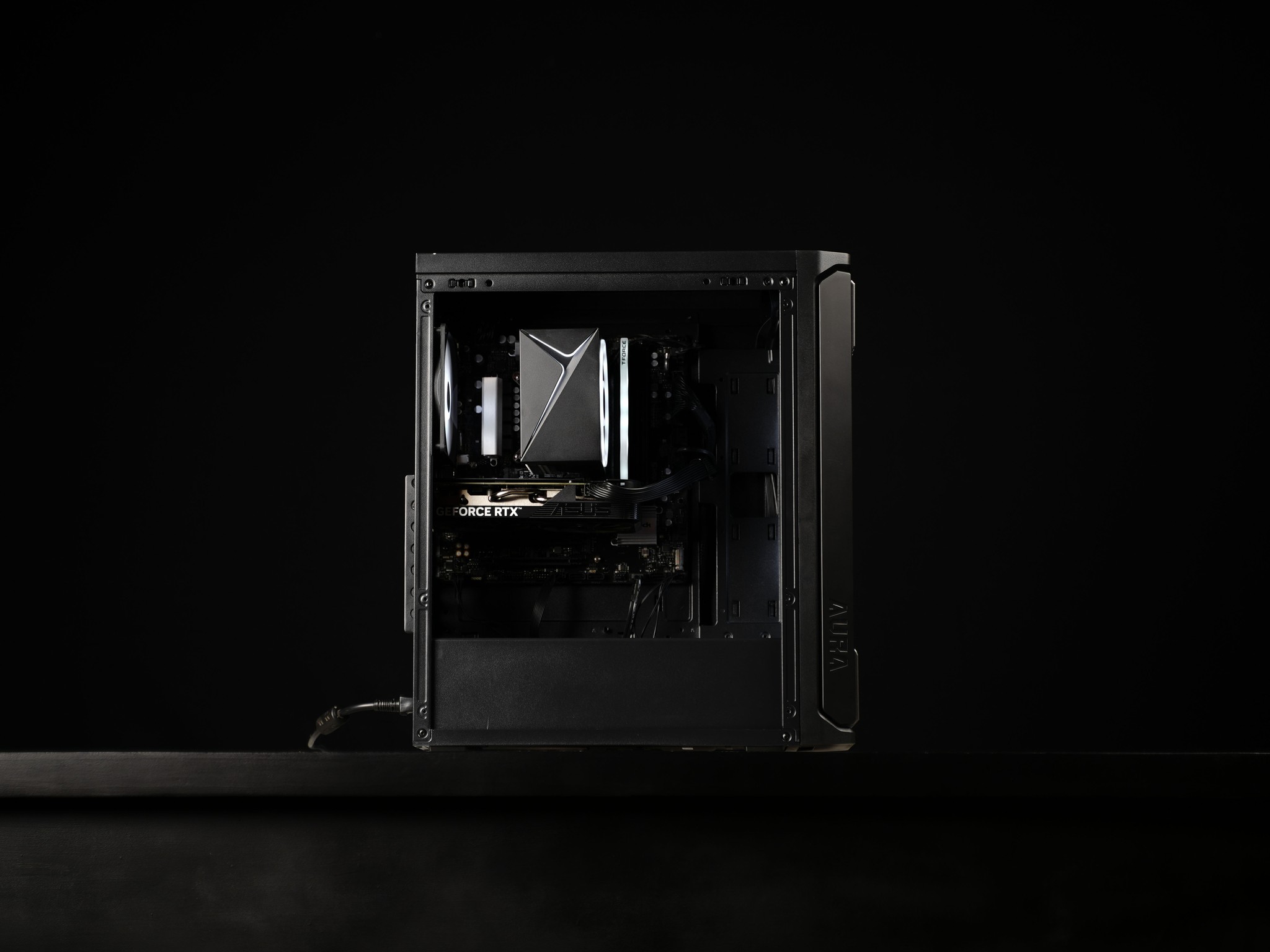\ CT-02 / RTX 4060 Intel Core i5 13400F  1.3TB Windows 11 16GB Gaming PC