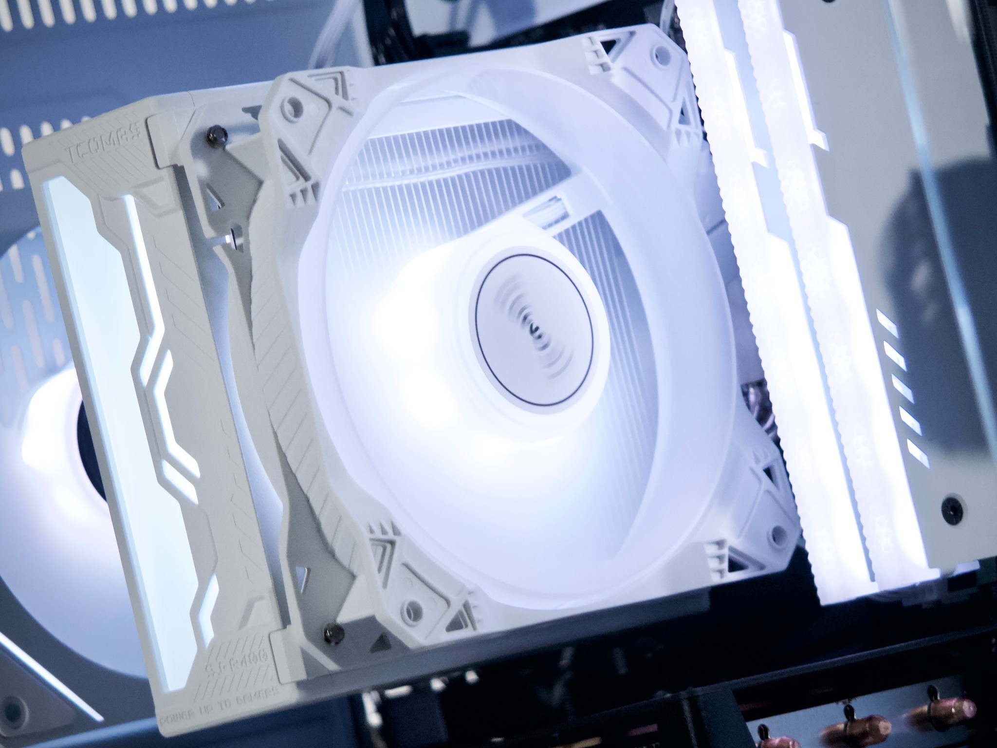 💥Ryzen 5 5600G + RTX 5060 | 16GB DDR4 | 1TB NVMe | WiFi/BT | 1080p/1440p Gaming PC | $965.99