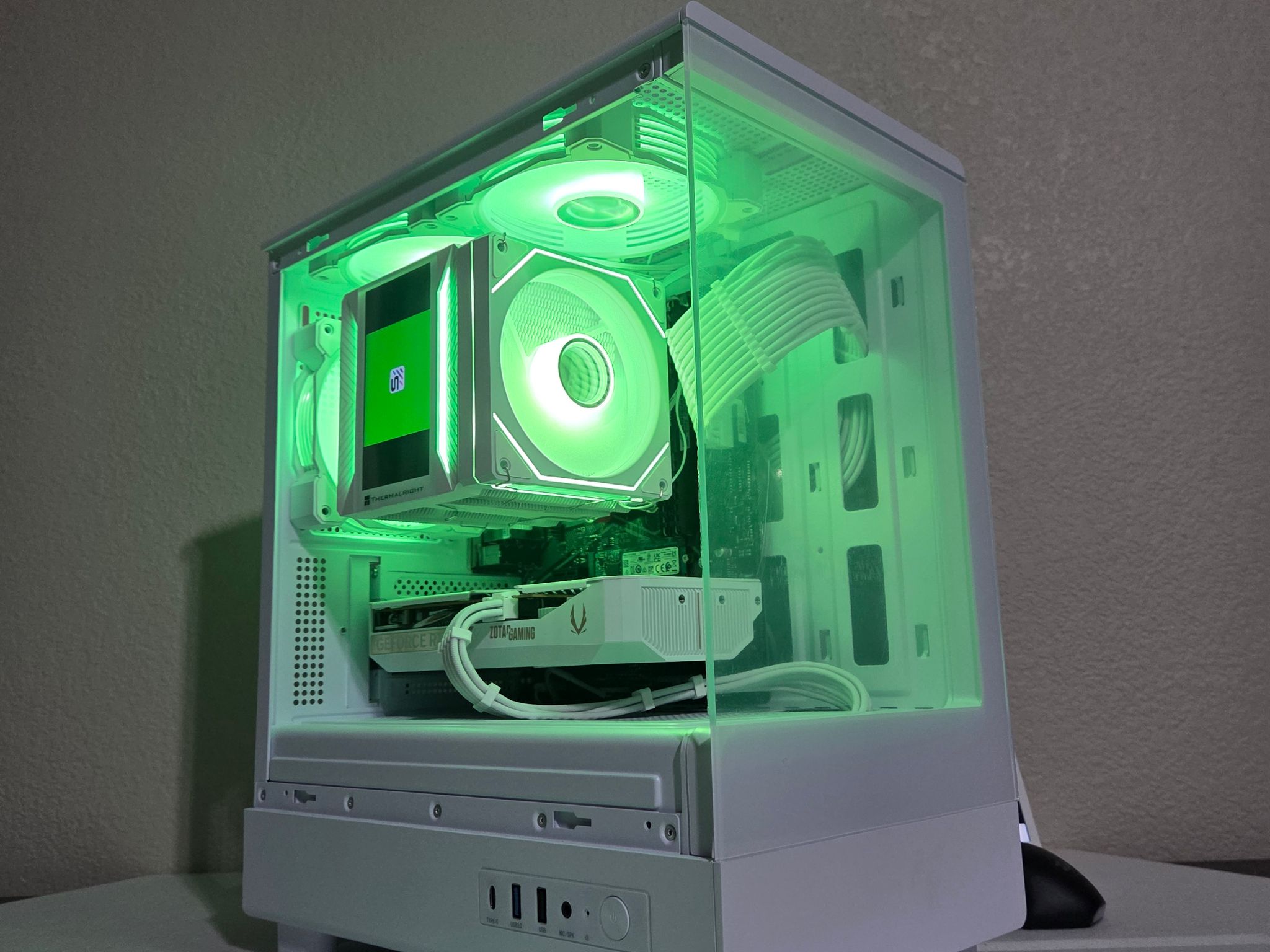 Orion Frost | White RTX 5060 Gaming PC ❄️🔥🤍⛄