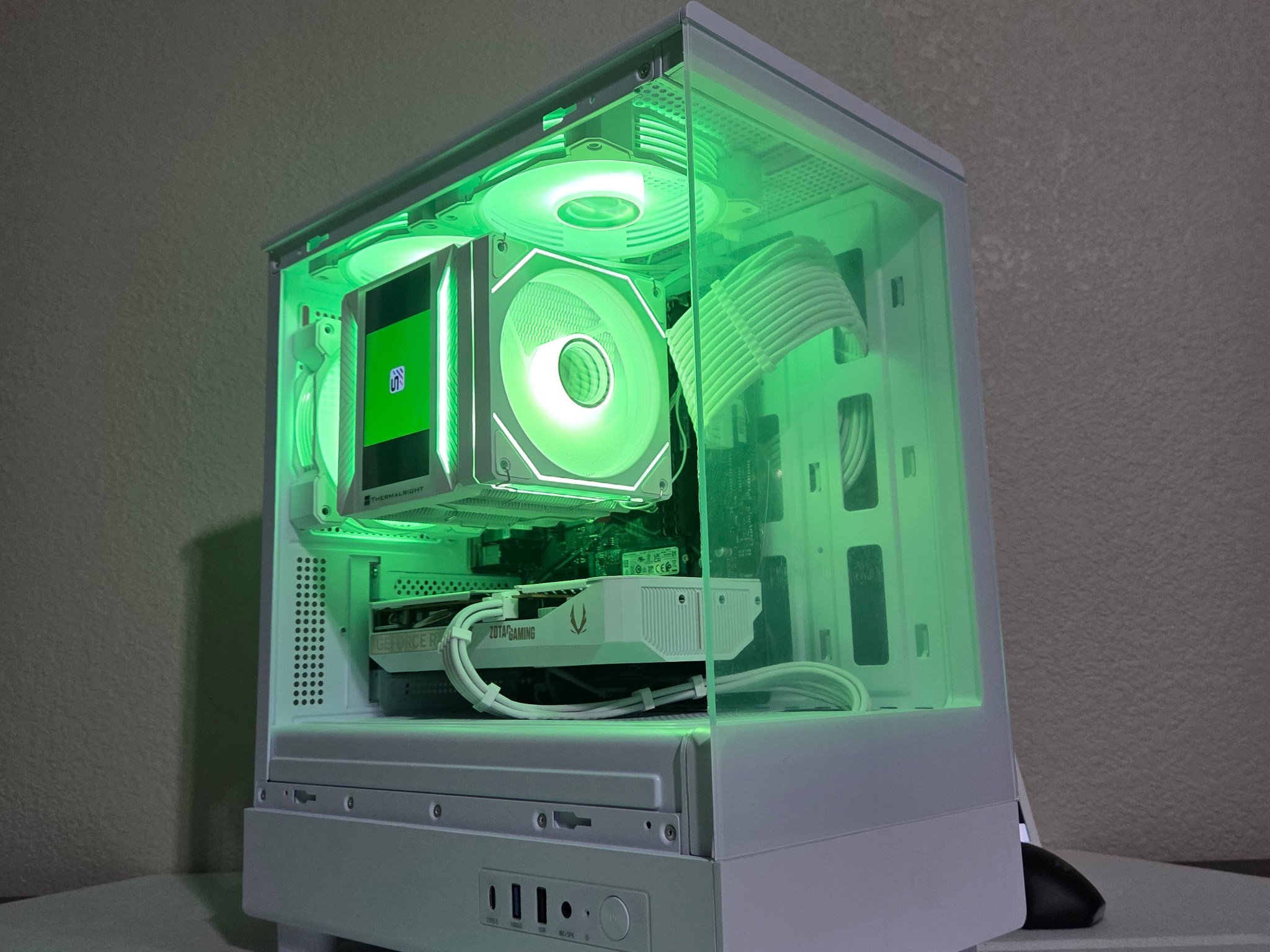 Orion Frost | White RTX 5060 Gaming PC ❄️🔥🤍⛄