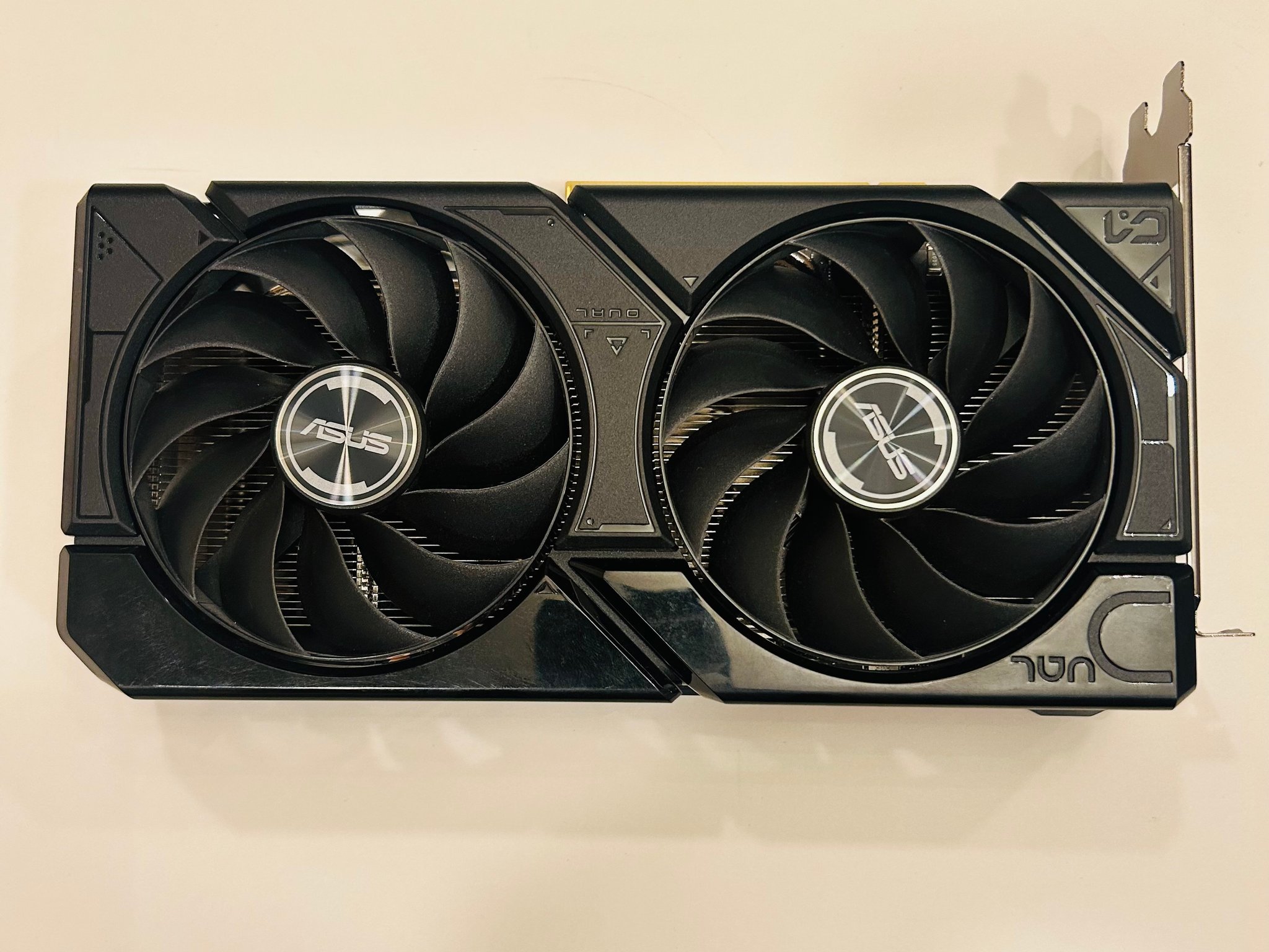 ASUS Dual GeForce RTX 4060 Ti EVO OC 16GB