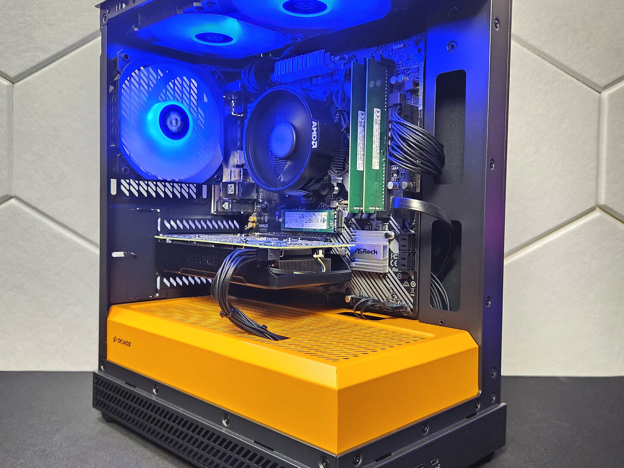 RTX 2060 6GB | Ryzen 5 3600 | 16GB DDR4 | 512GB SSD | WIFI+BT | Windows 11 "Canary"