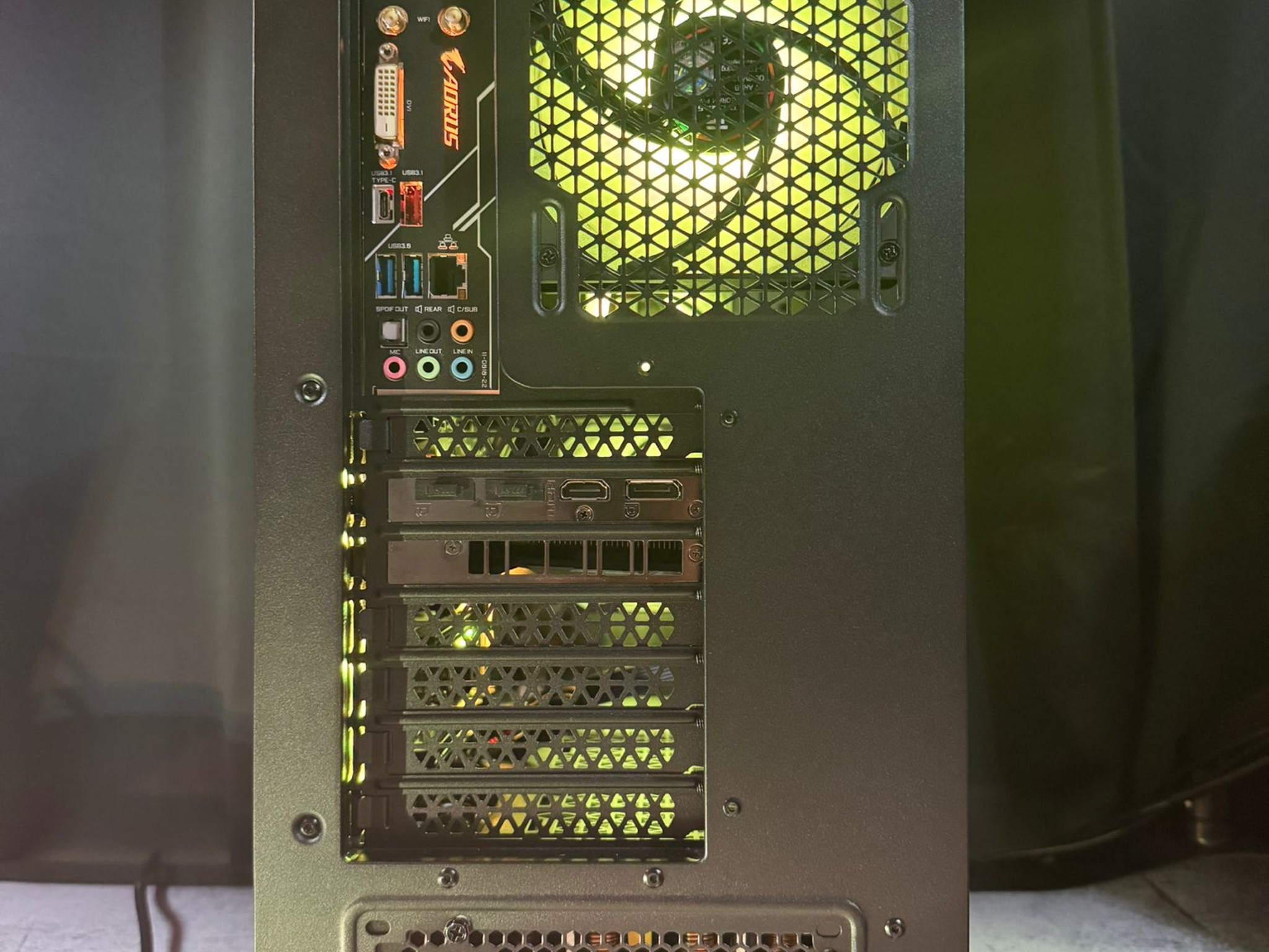 💥Gaming PC💥 [RTX 2070 Super][Ryzen 7 3700X][1TB SSD]