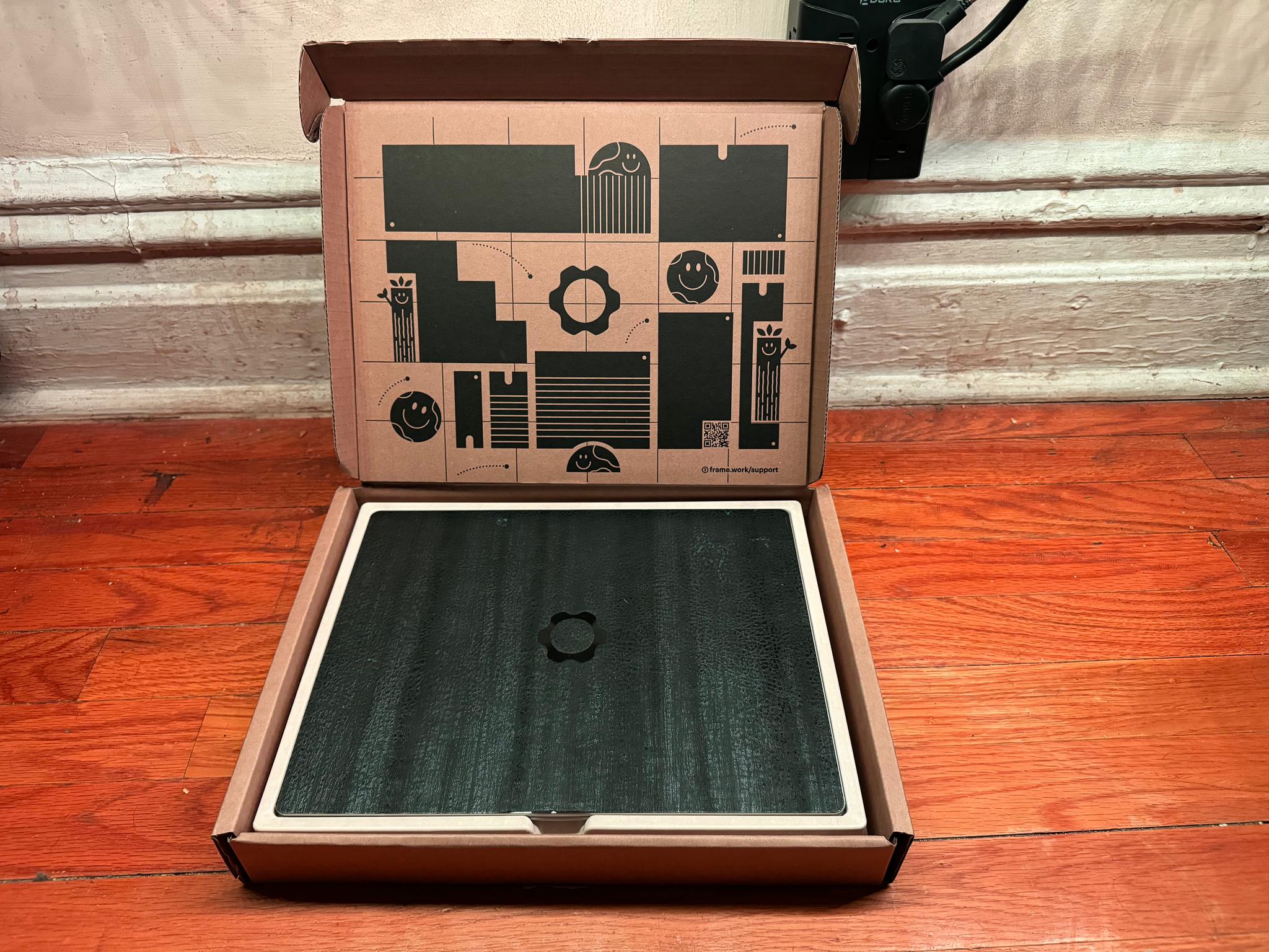 Framework 13_DIY US - Perfect Condition - Original Packaging & Parts / Some Upgraded