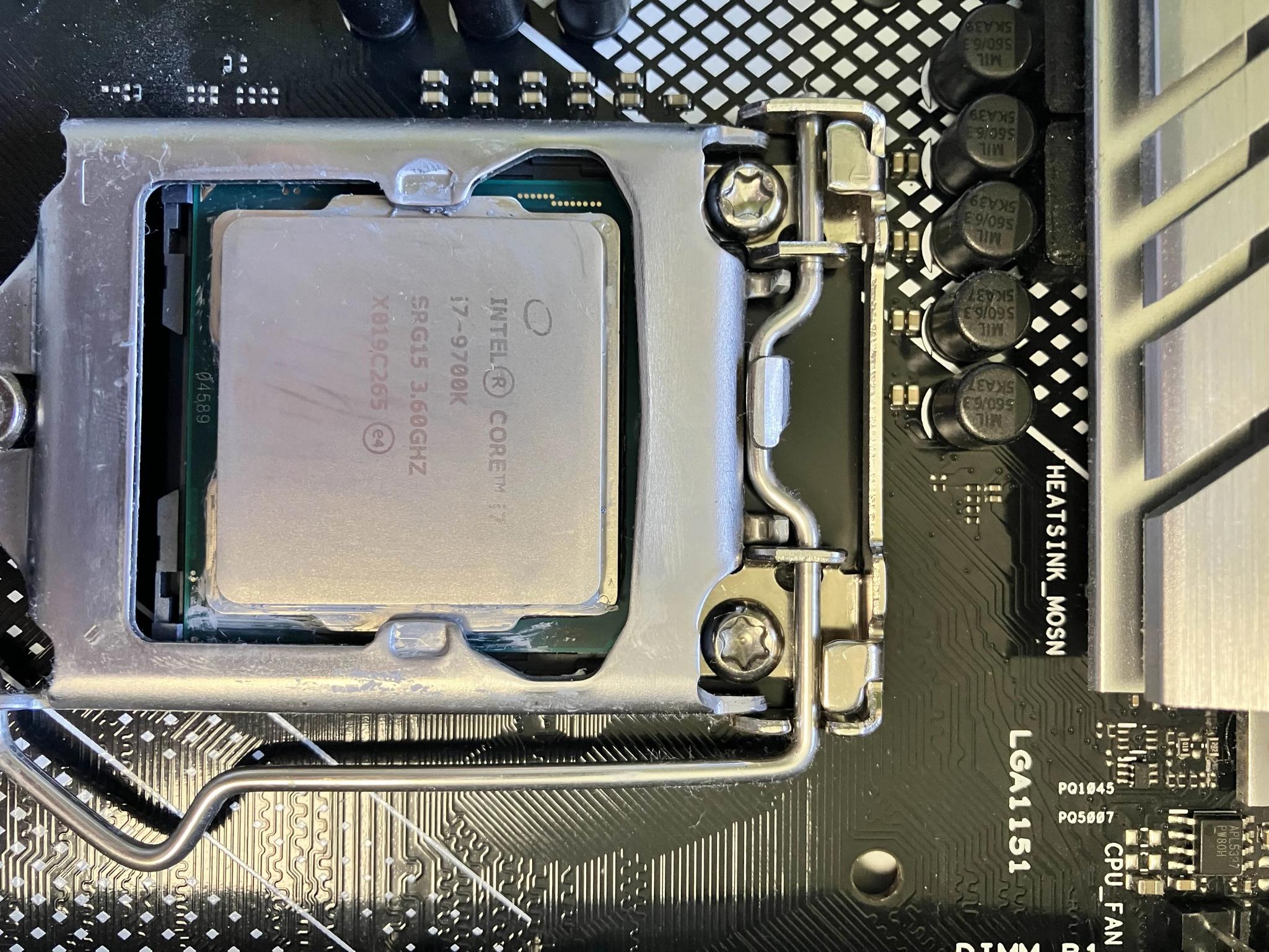 Core i7 9700k + Asus Prime Z390-A + 48gb ddr4 3200M/T RAM