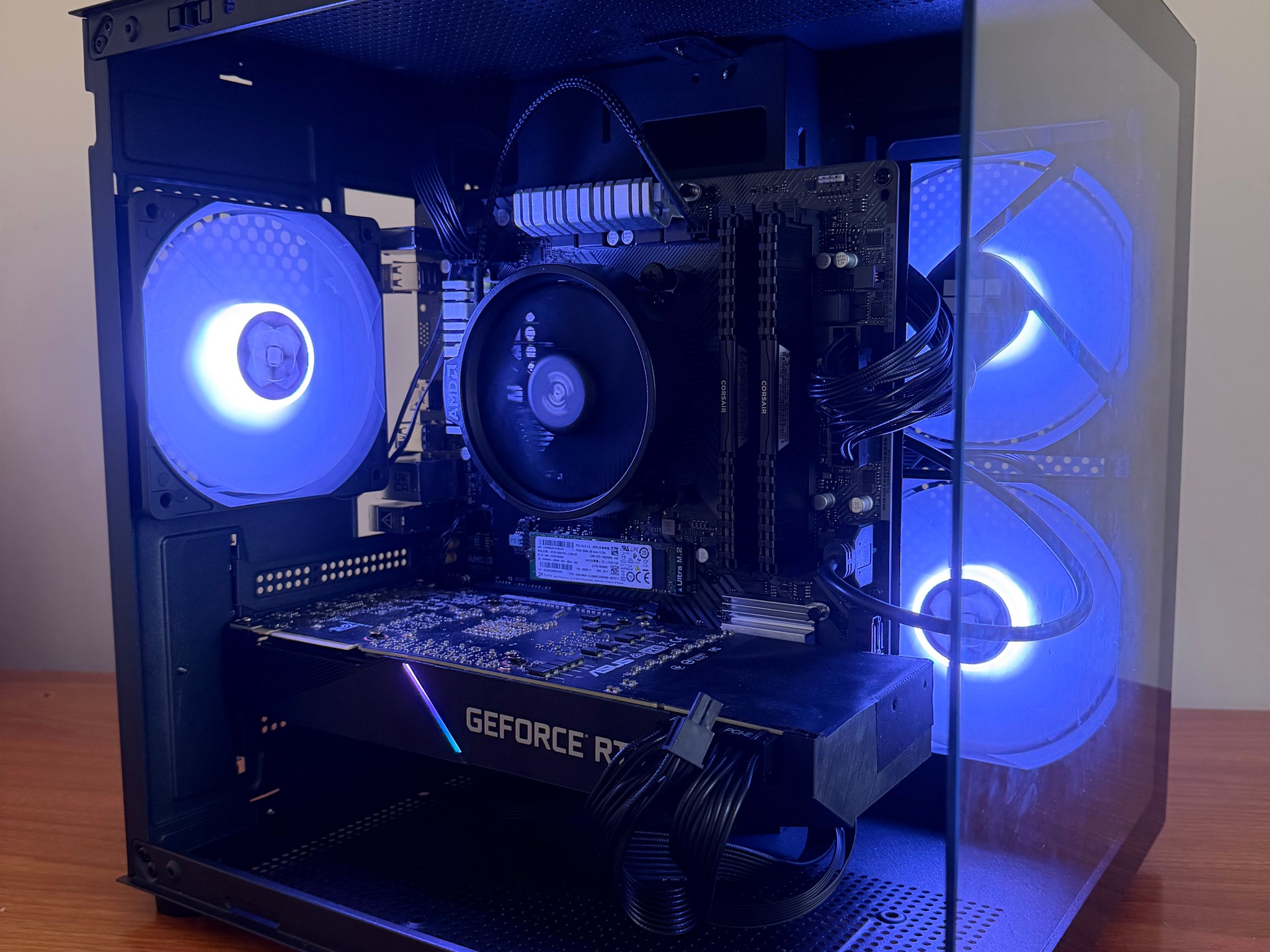 Black Gaming PC RTX 2070 Super | Ryzen 5 | RGB | Ready to Play