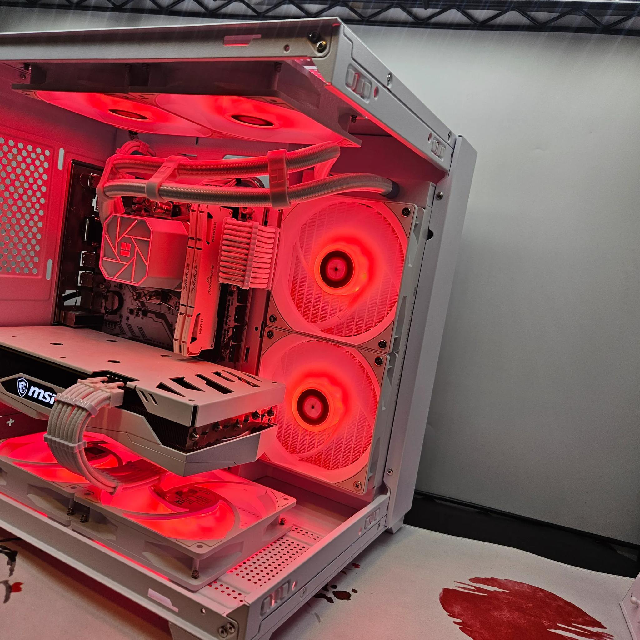 Liquid cooled Arctic Rig Ryzen 5 / 32GB DDR4/  2TB SSD / RTX 3060 12GB