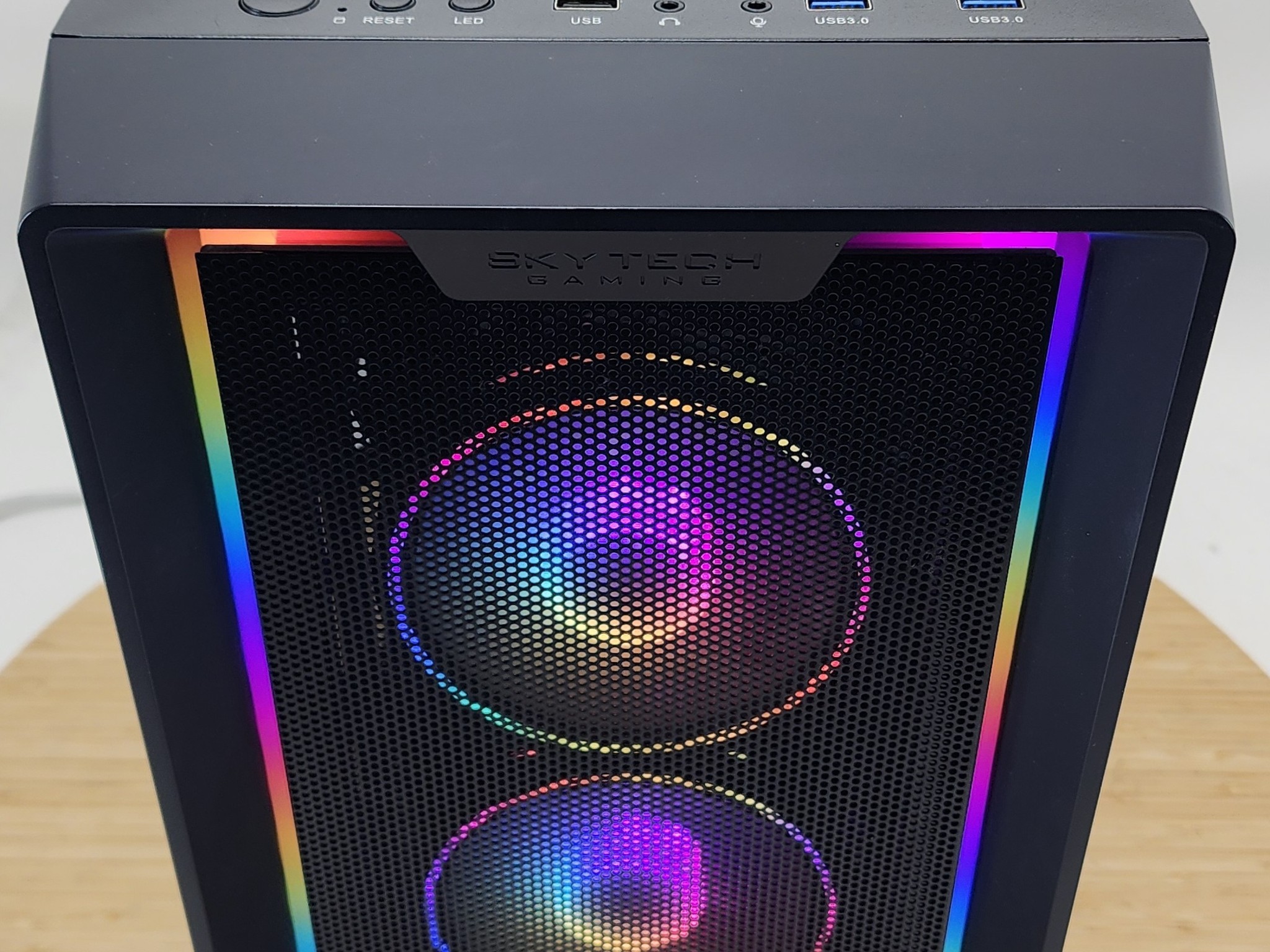 Gaming PC Ryzen 9 5950X 32GB RAM 1TB SSD RX 7900 GRE 16GB Windows 11 Computer