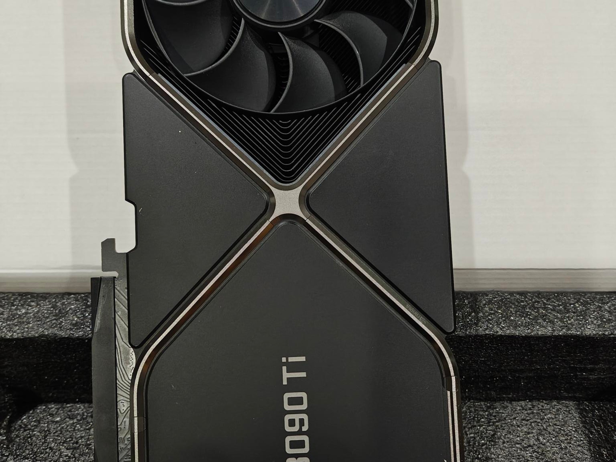 NVIDIA GeForce RTX 3090 Ti Founders Edition