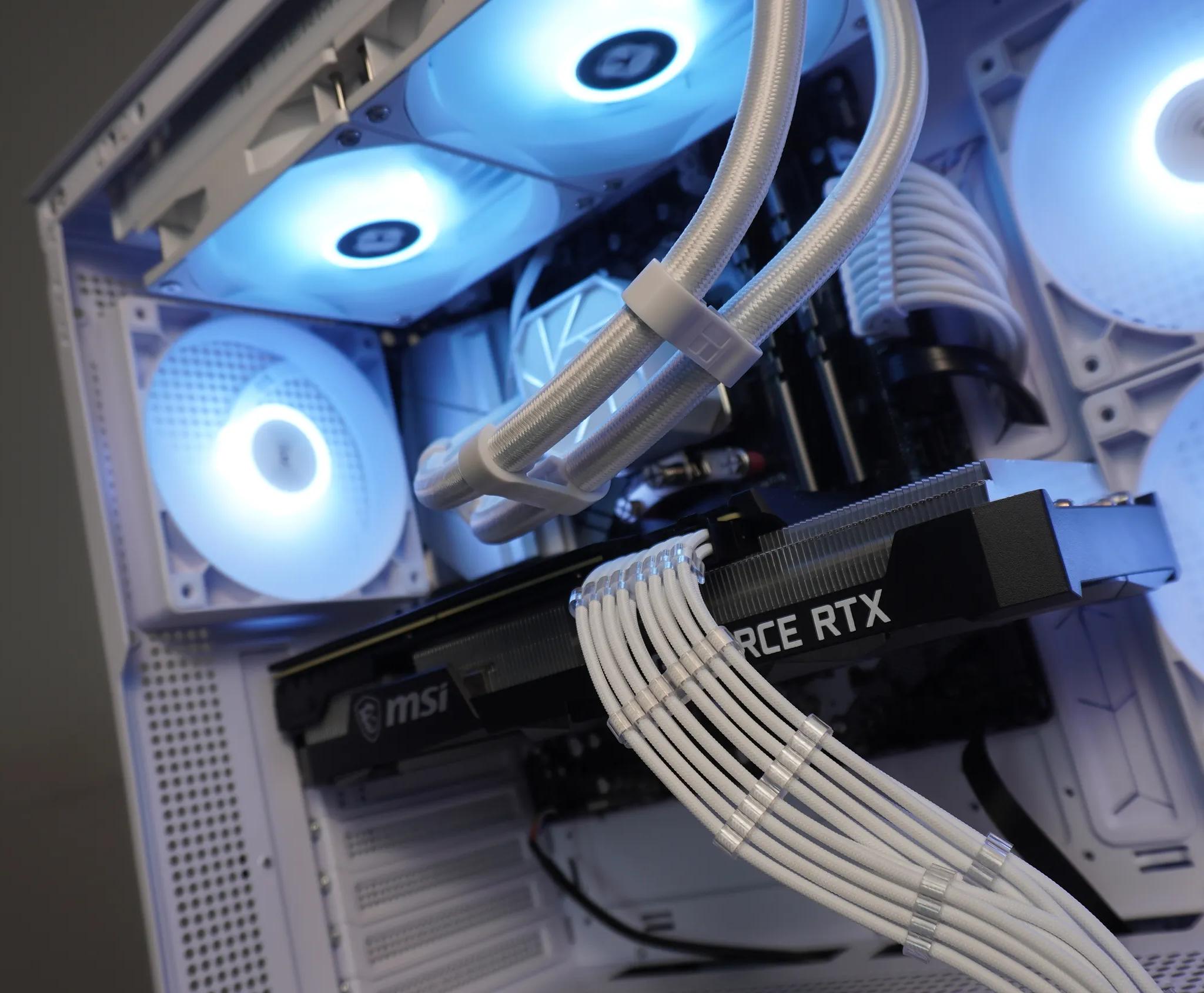 🤍CLEAN WHITE🤍 RTX 1080p/1440p Machine 💚 RTX 3070 8GB 🧡 Ryzen 7 5700x | 32GB RAM | 1TB NVME