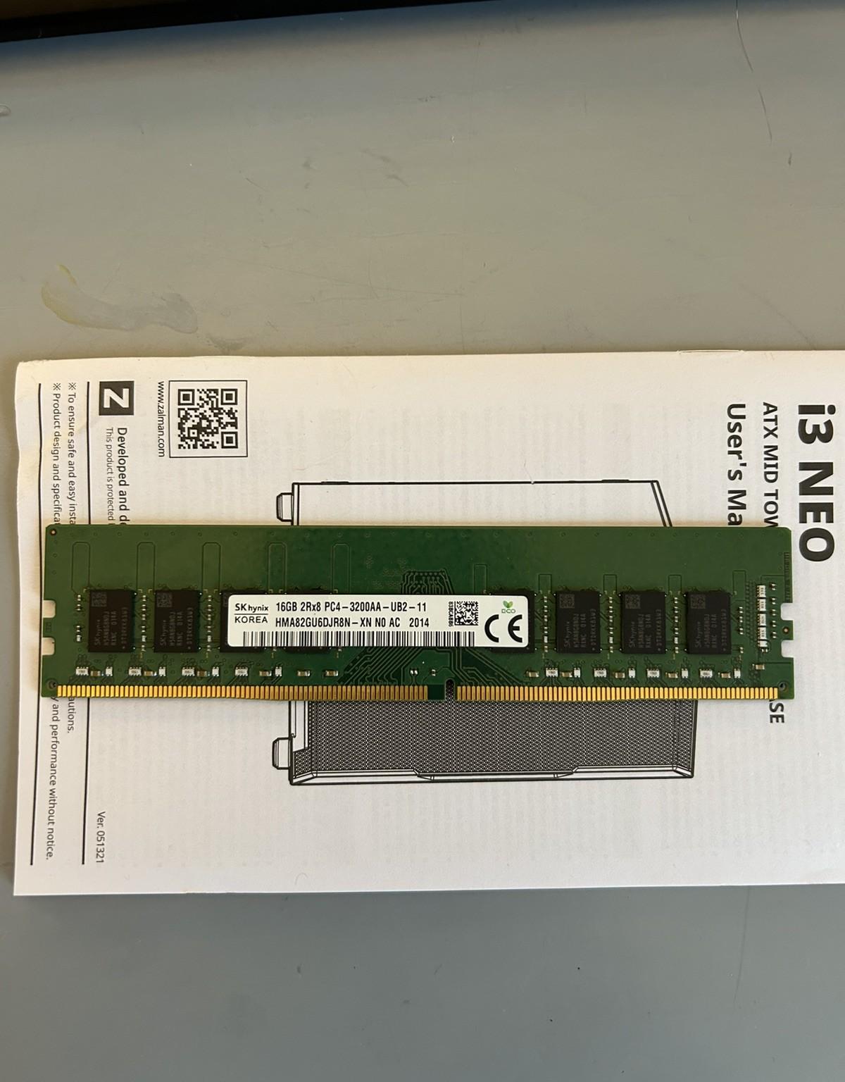 SK HYNIX 16GB DDR4 3200 MT/s SDRAM DIMM 2Rx8 HMA82GU6CJR8N-XN Desktop Memory
