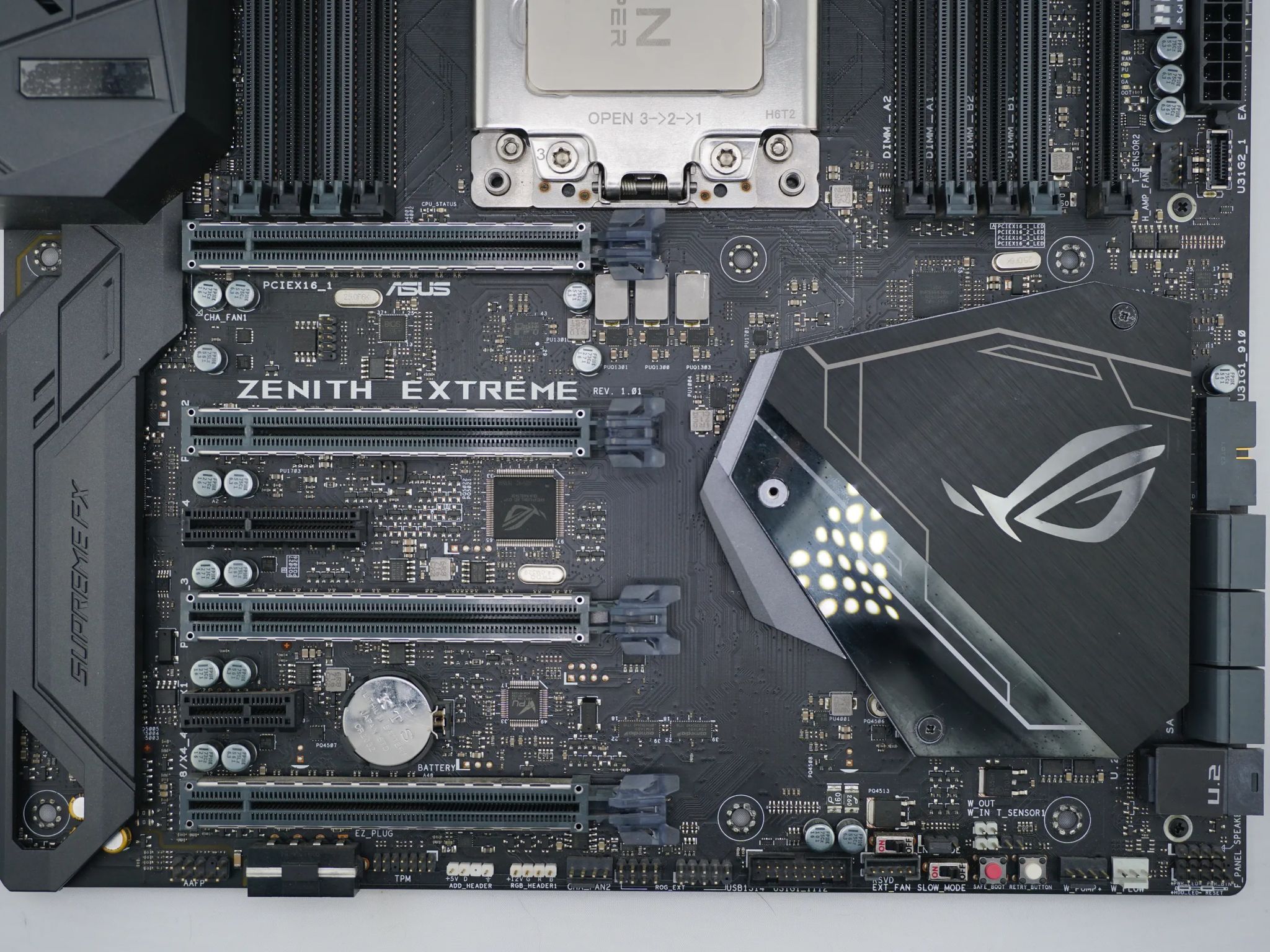 ASUS X399 Zenith Extreme + Threadripper 2970WX 24-Core