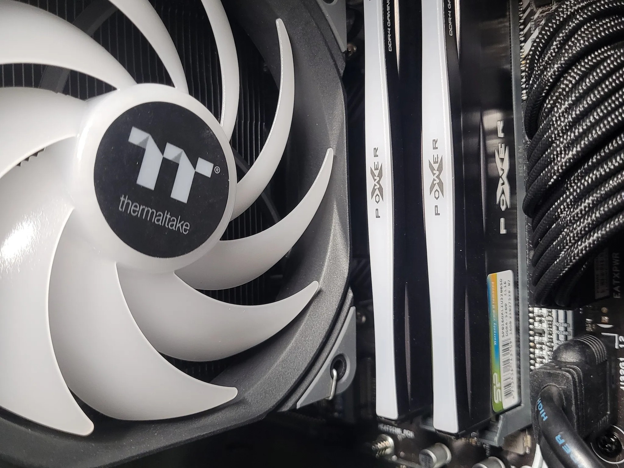 ARGB Midrange Gaming PC // RTX 3070 // Ryzen 5 3600 // 32GB DDR4 // 1TB NVME // WIFI + BT