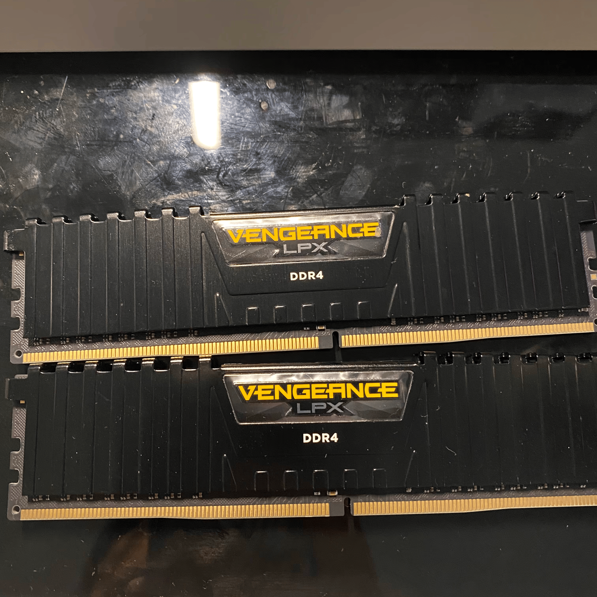 Corsair Vengeance LPX 32 GB (4x8GB) DDR4 3000MHz CL15