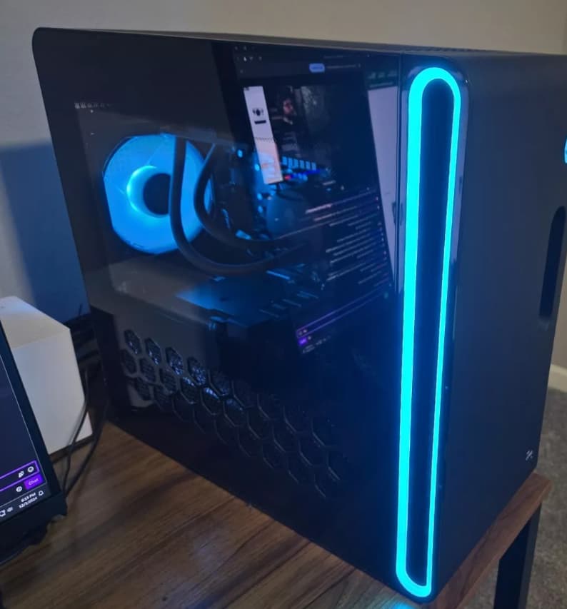 Alienware Aurora R16 Gaming \Intel Core i9-13900F\32GB DDR5\RTX 4070