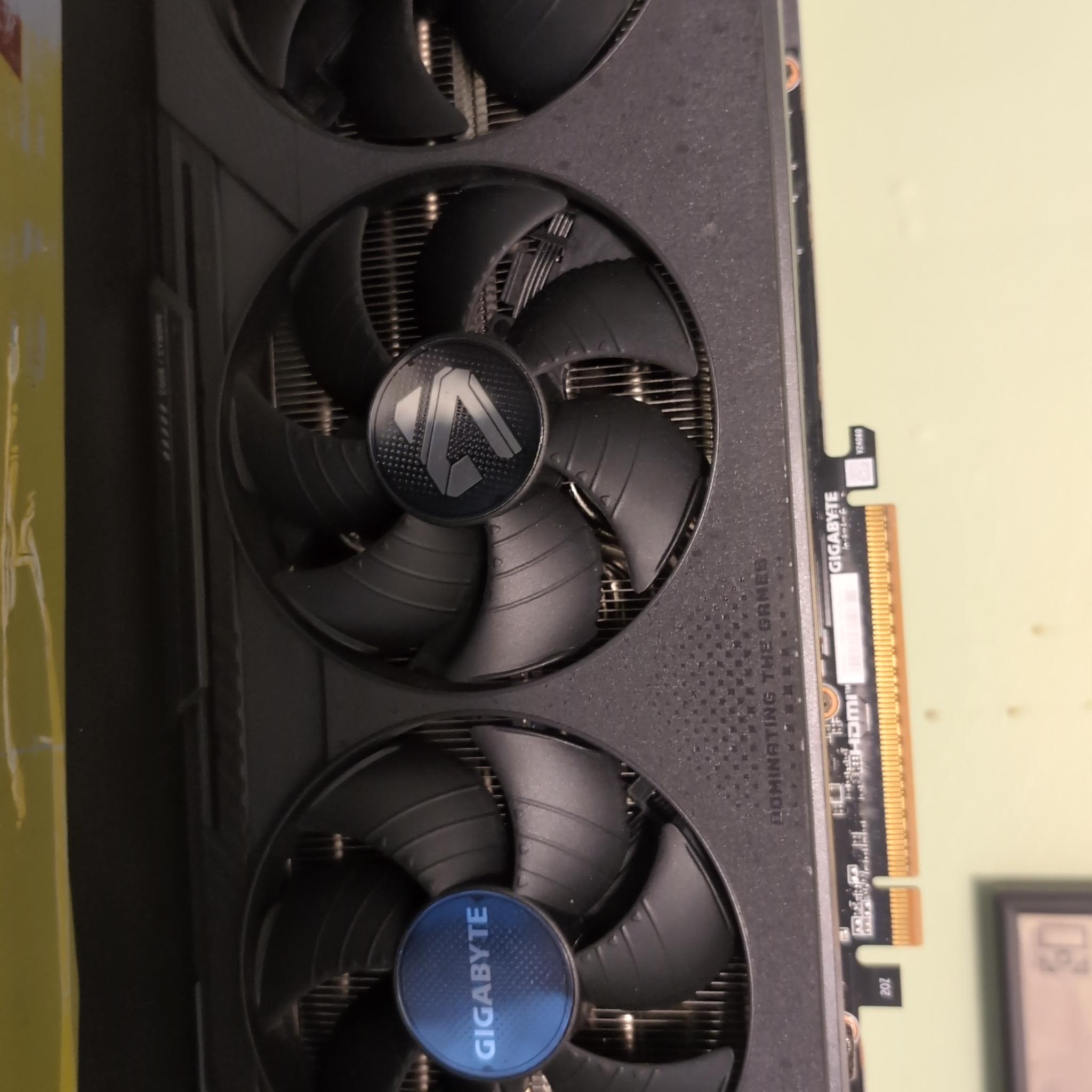 GIGABYTE RX 9070 XT GAMING OC 16G