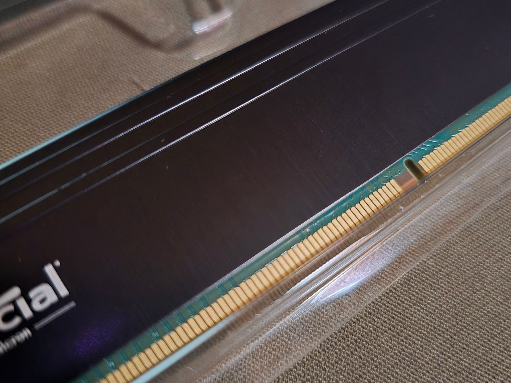 Crucial Pro 32GB DDR4 RAM Kit (2x16GB) High-Performance 3200MHz CL22