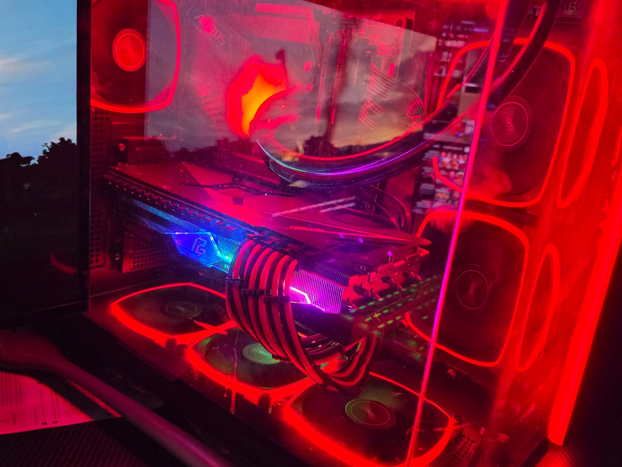 Radeon RX 7900 XTX Custom Gaming PC - Core i9-14900K, 32GB RAM, 2TB NVMe SSD