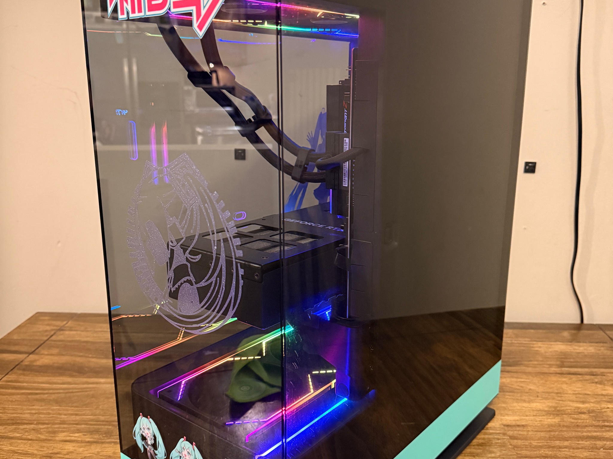 🎮 Hatsune Miku Edition Gaming PC – RTX 4080 SUPER + Ryzen 7 9800X3D 🚀