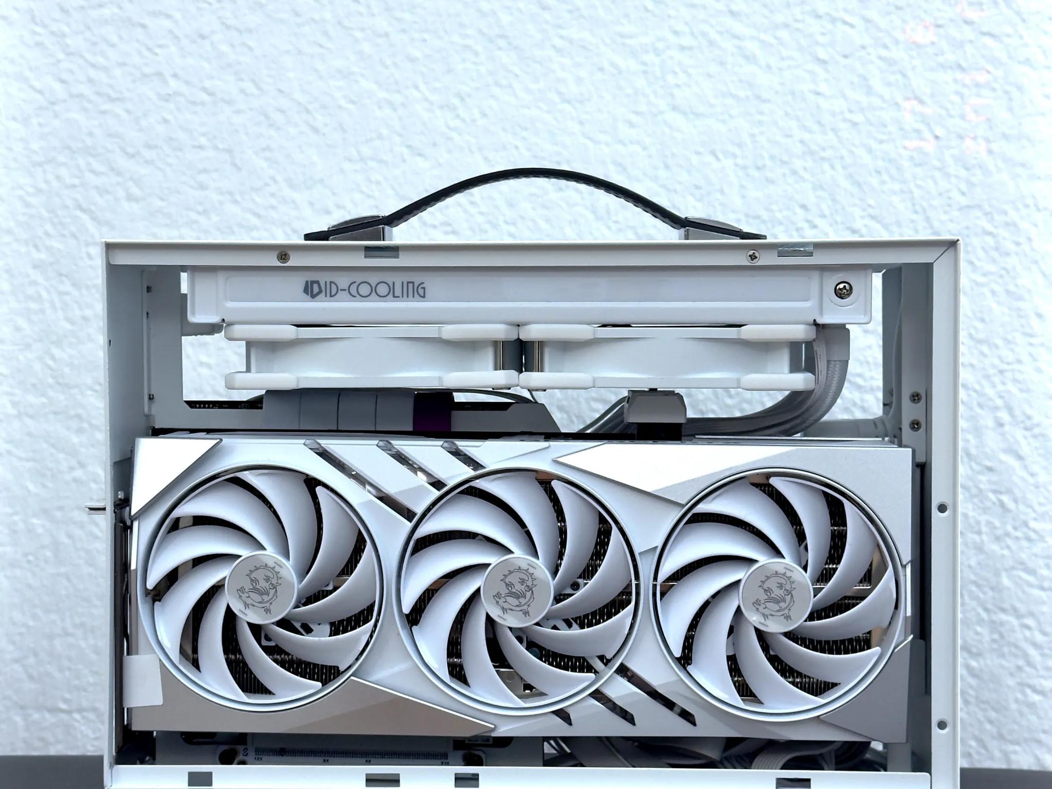 Mini-ITX Gaming Rig w/ Ryzen 7 7800X3D + 4080 SUPER