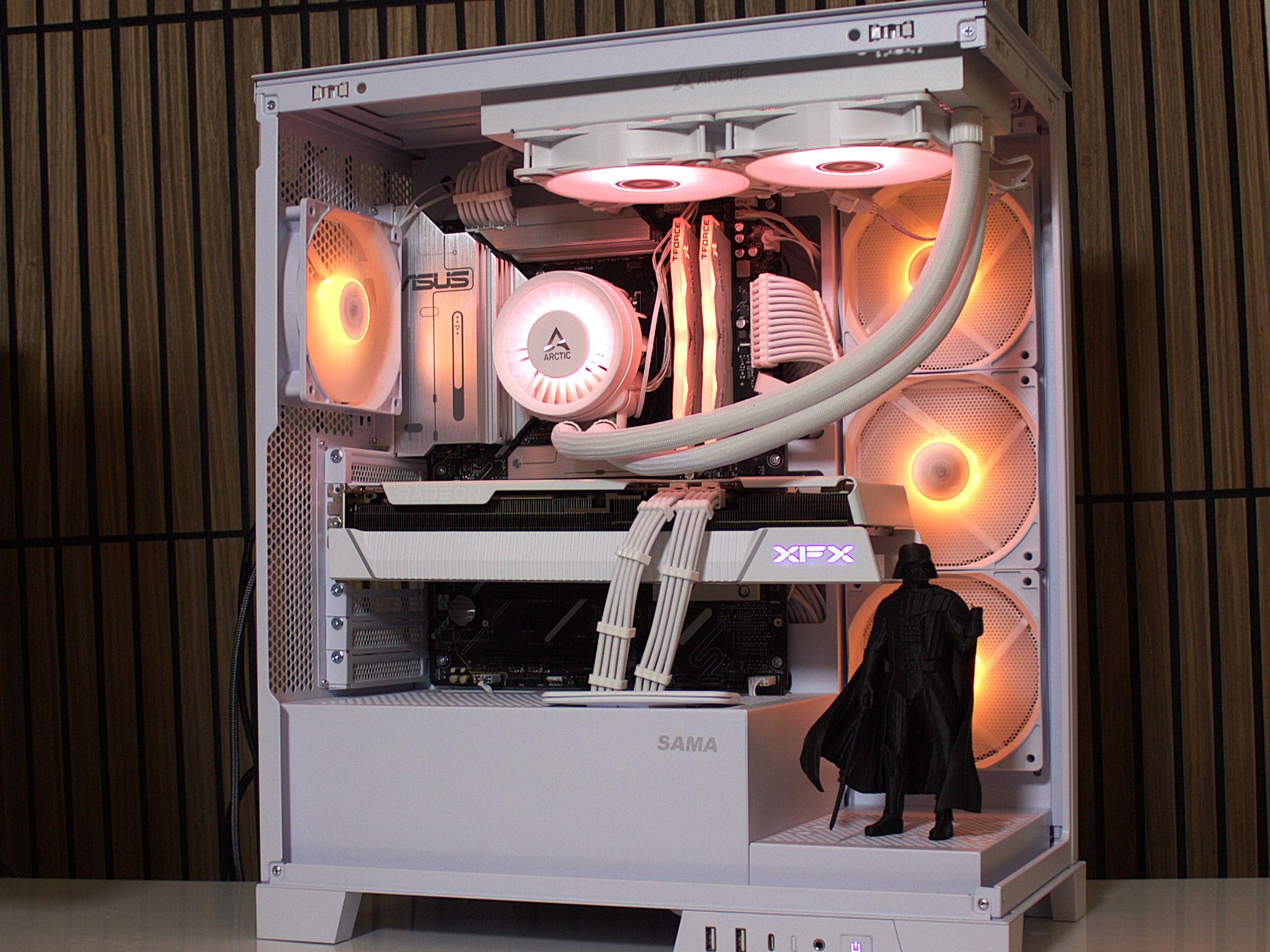 Whiteout | RX 7800XT 16GB |Ryzen 7 7700 | 32GB DDR5 | 1TB NVME | Arctic | 850W platinum | WIndows 11