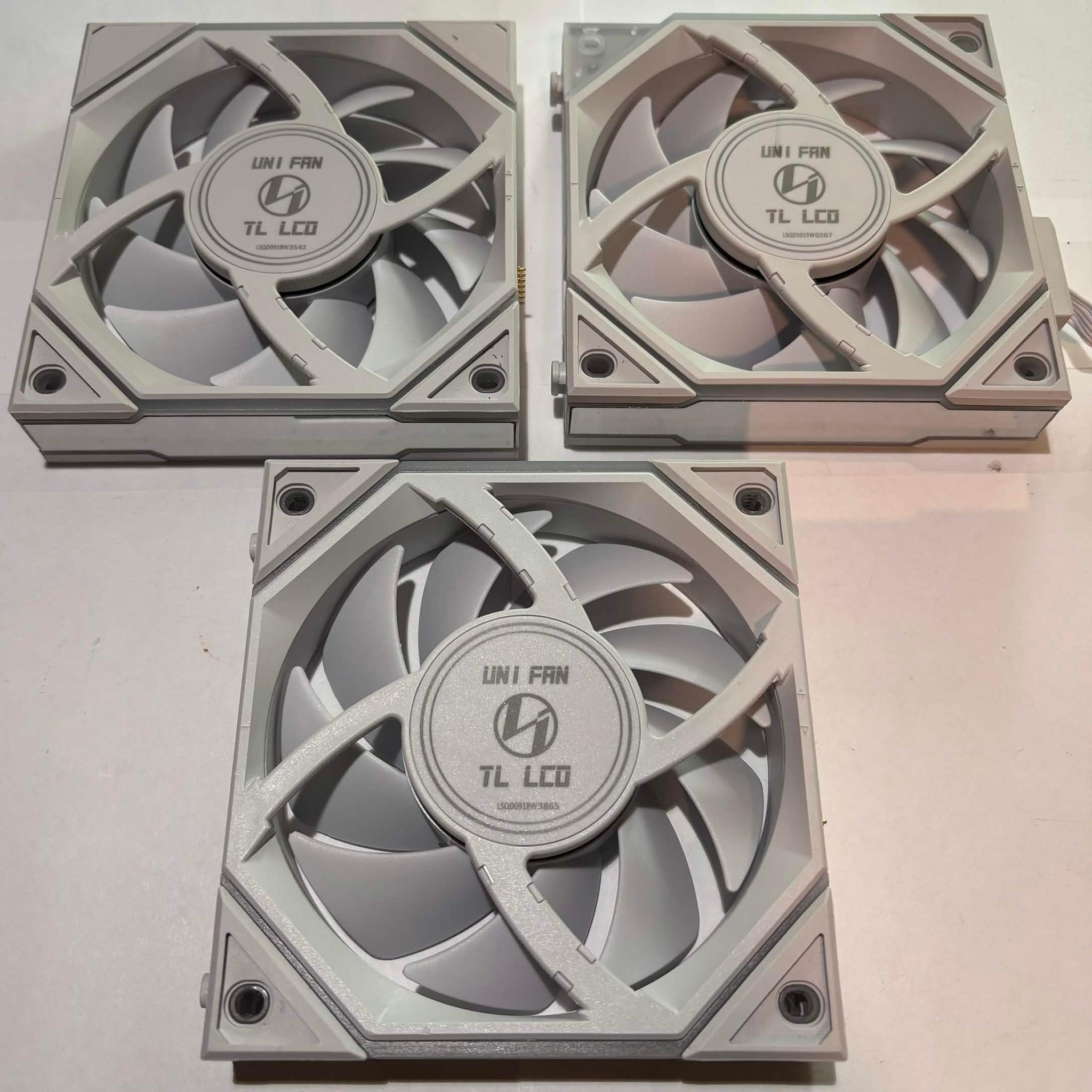 Lian Li UNI FAN TL LCD Reverse Blade 120mm Fans - 3 Pack White