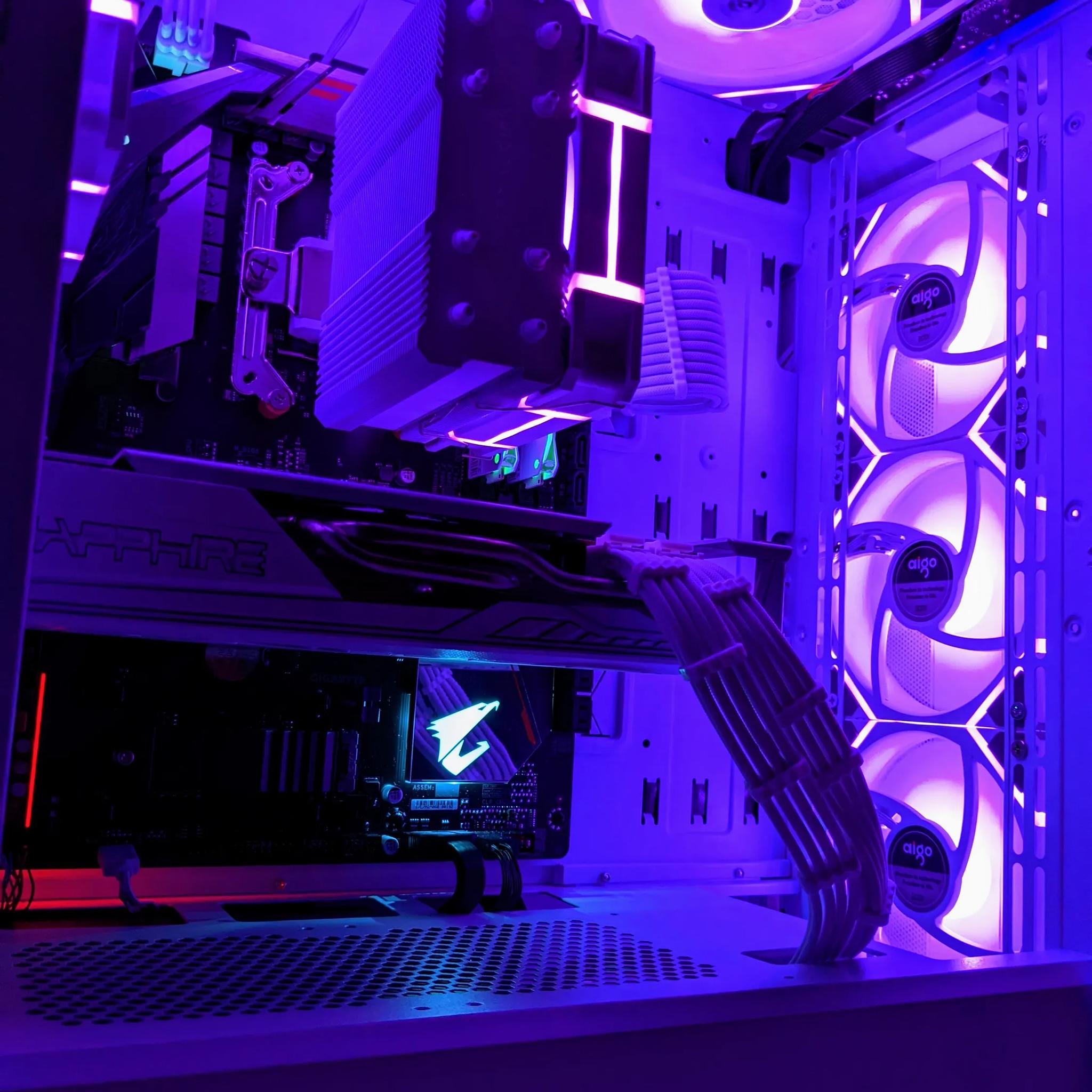 🌩️Sky-OnE🌩️| RX5700 XT| Ryzen 5@4.1GHz| 16GB DDR4 RAM| 1TB M.2 NVMe| Windows 11 Pro