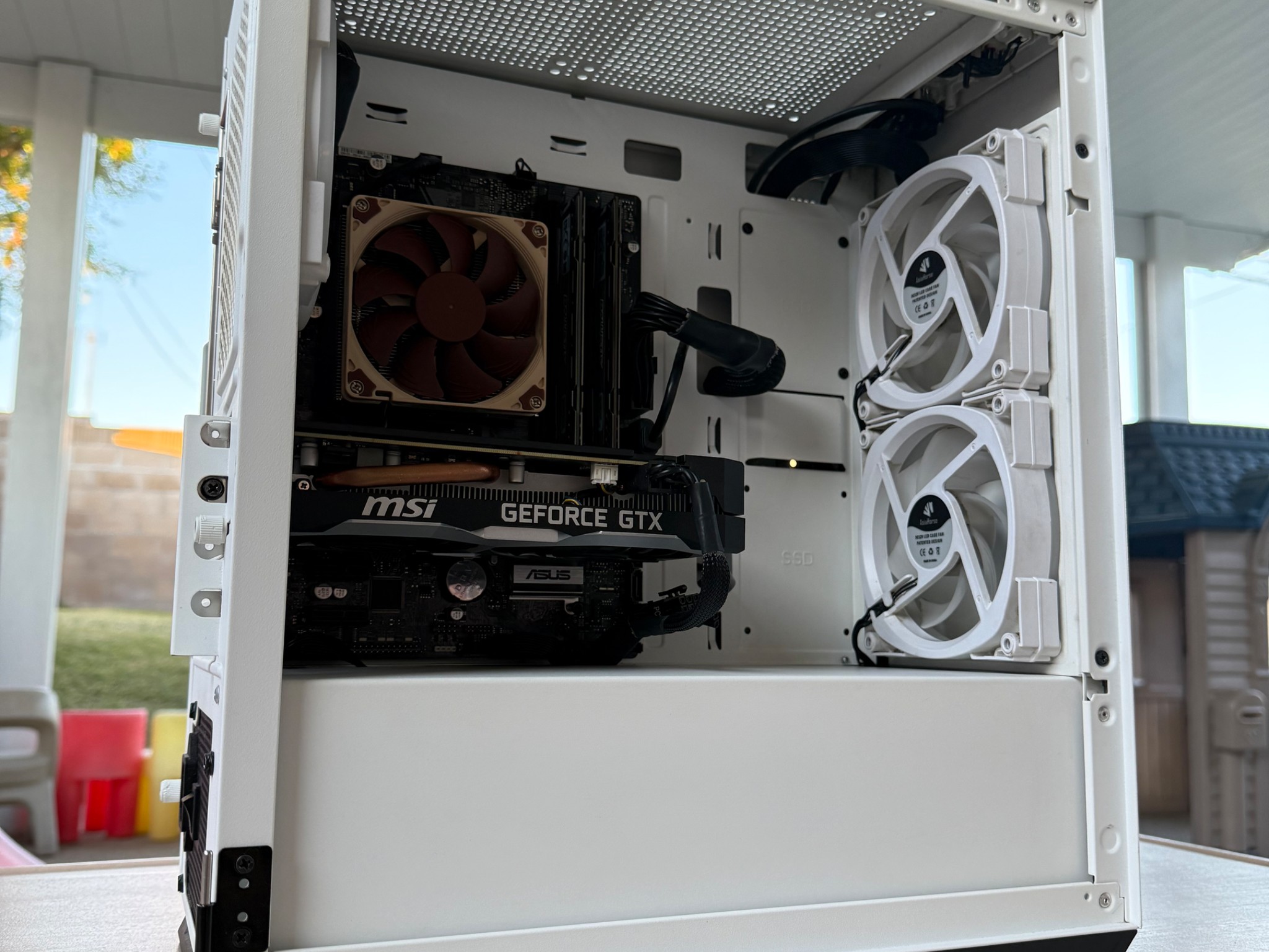 WHITE SHADOW i5 9400f 1660 ti 1.5tb ssd