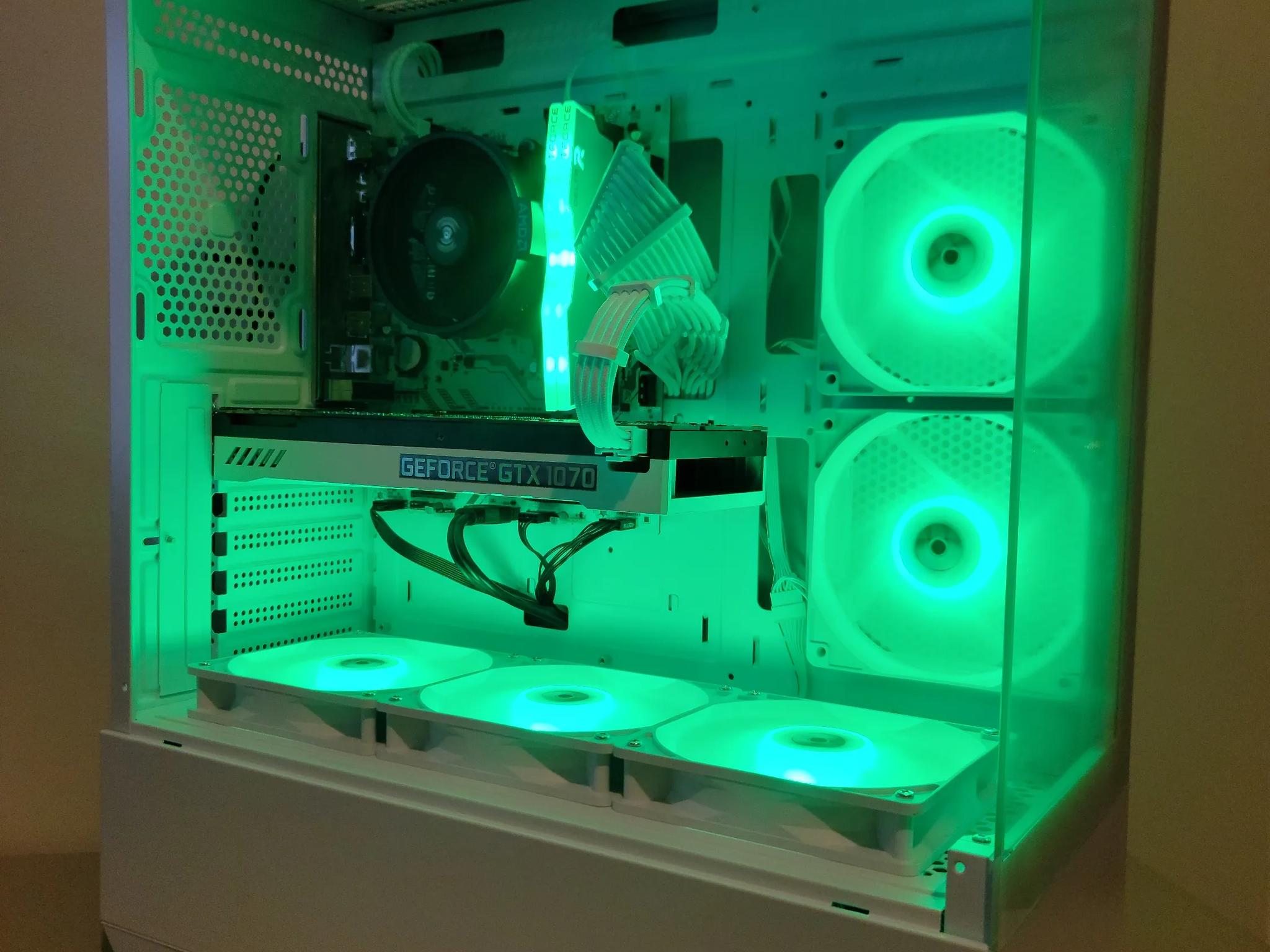 GTX 1070 | Ryzen 5 | 16GB RAM | WIN 10