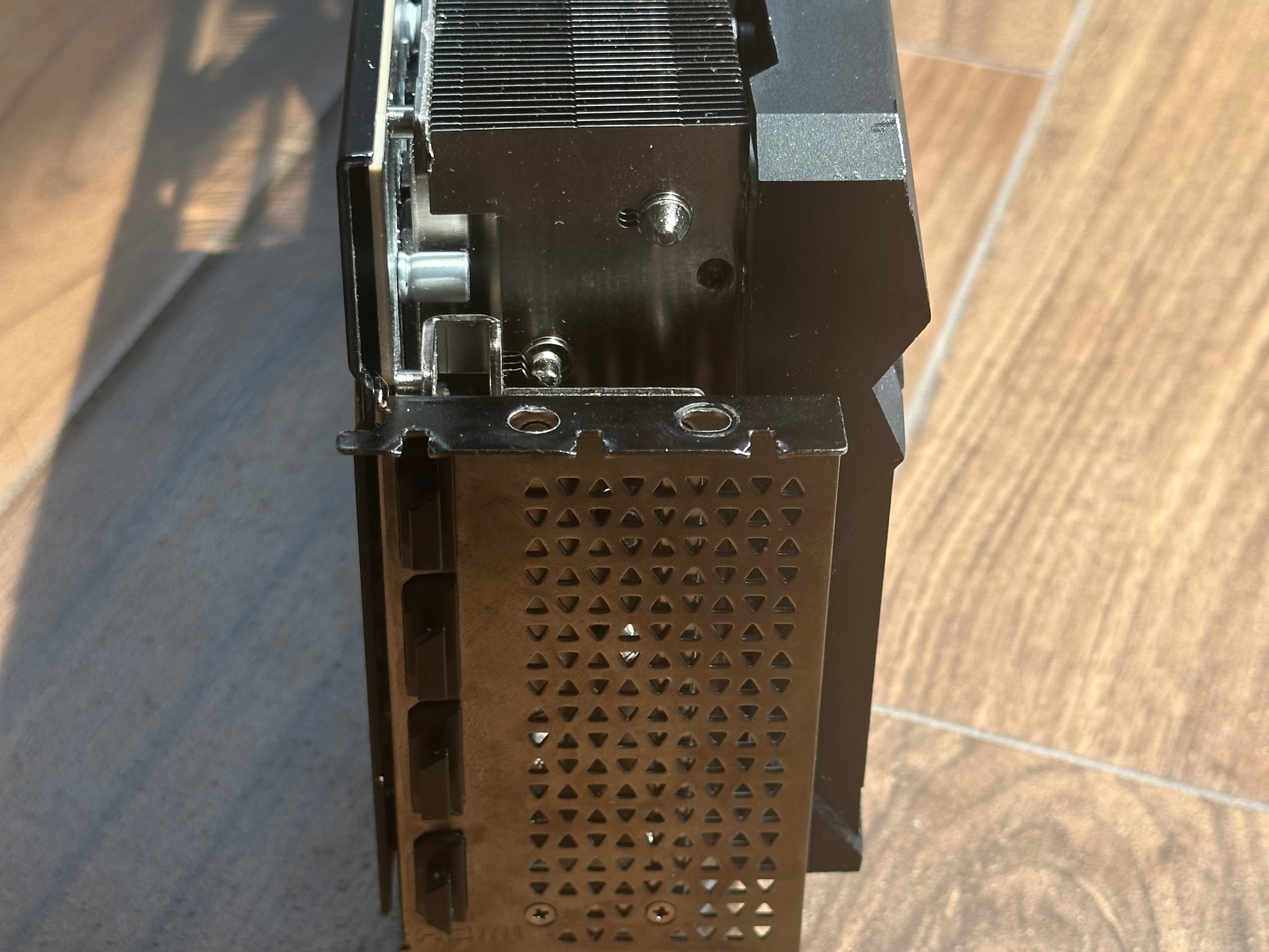 PNY XLR8 Gaming VERTO EPIC-X RGB OC GeForce RTX 4080 SUPER
