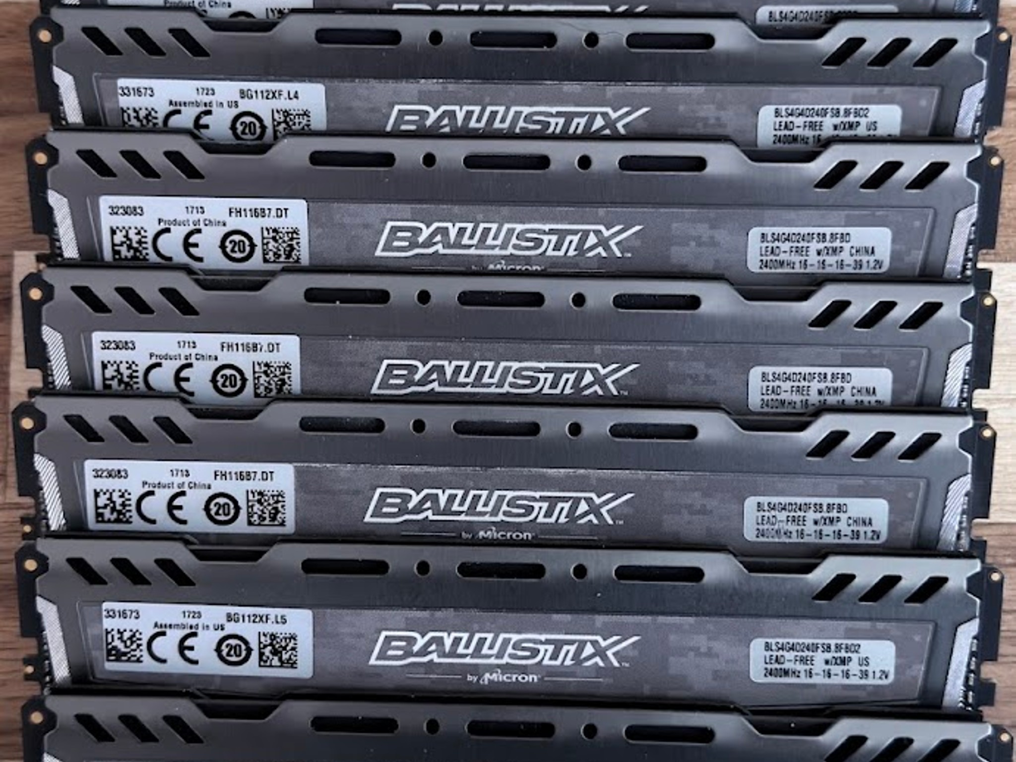 Crucial 4GB PC4-19200 DDR4-2400MHz