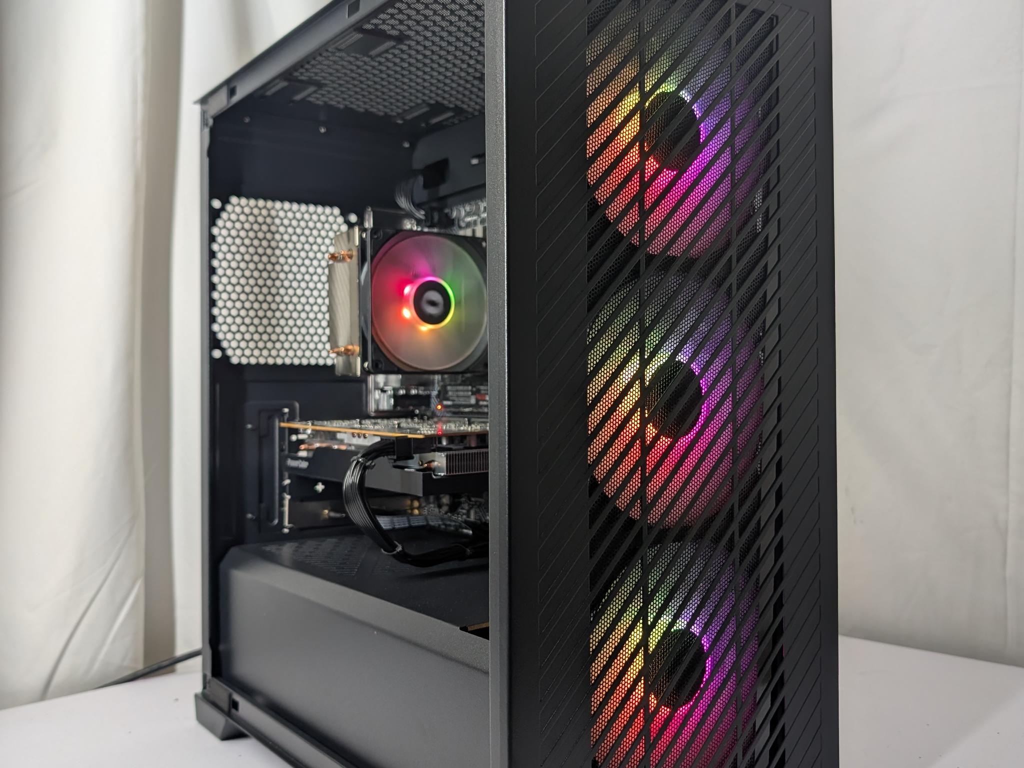 Rx 6600 | i3 12100f | 16GB DDR4 | 1TB NVME