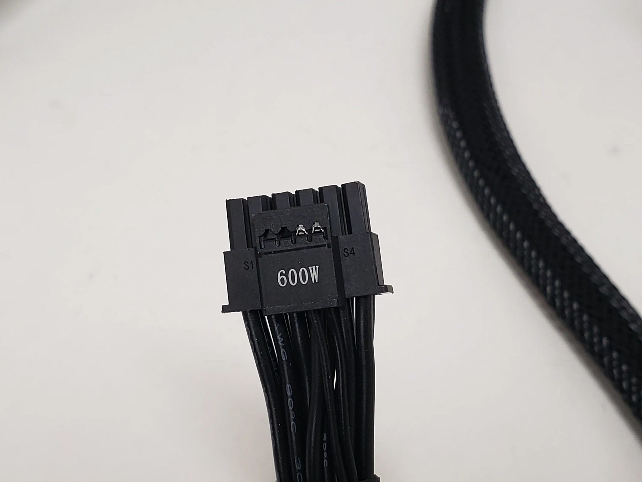 Apevia 850W, 80+G, 600W 12VHPWR, Apevia Prestige Power ATX 3.0/PCIE5.0, ATX power supply