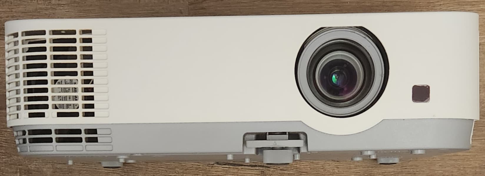 Sharp NEC ME331X projector