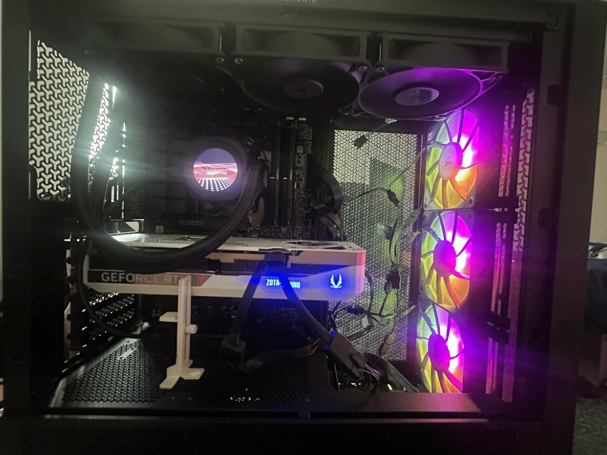 RTX 5070 Ti Gaming PC | Ryzen 7 7800X3D | 32GB DDR5 | 2TB NVMe | Under 1 Year Old