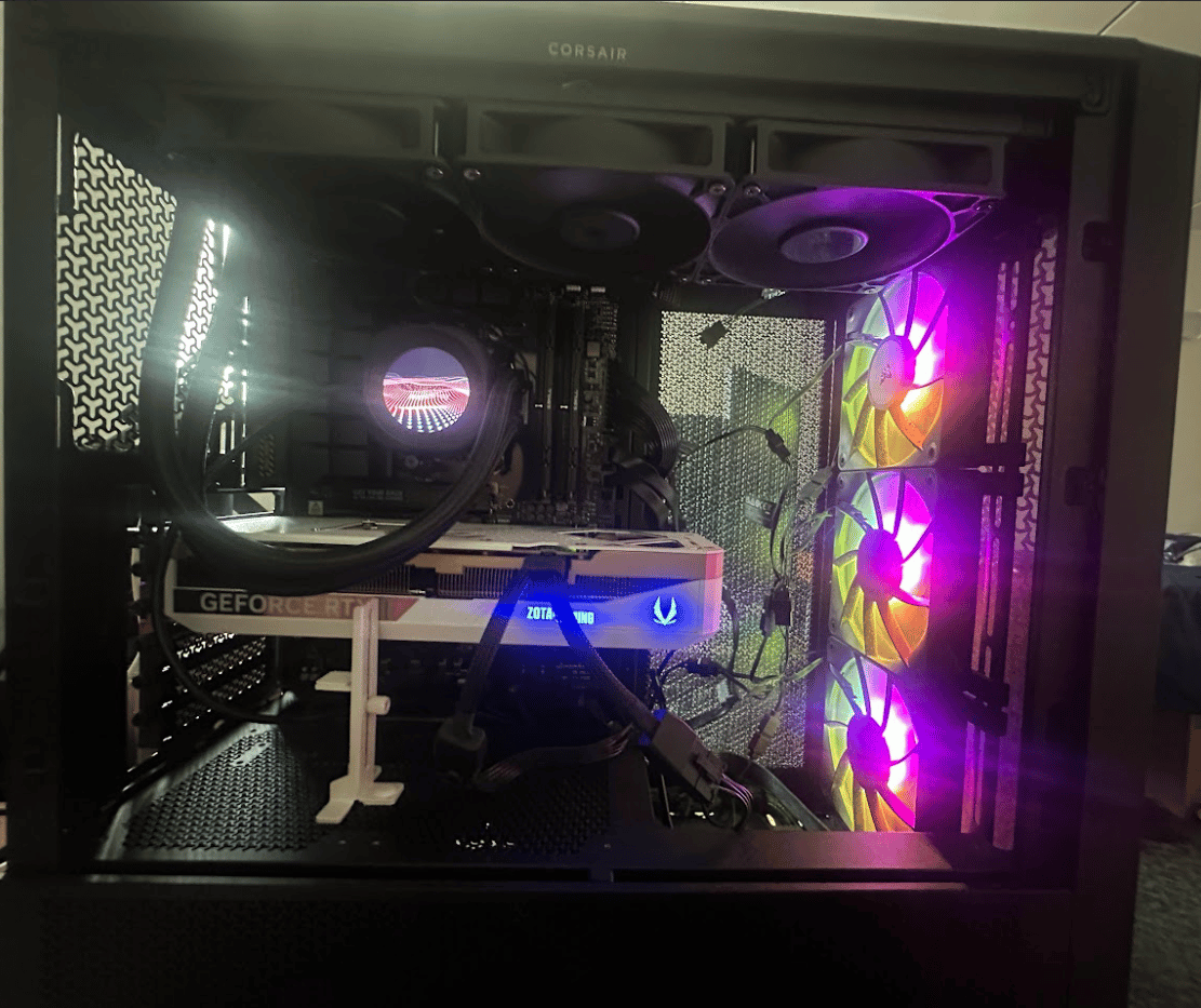 RTX 5070 Ti Gaming PC | Ryzen 7 7800X3D | 32GB DDR5 | 2TB NVMe | Under 1 Year Old