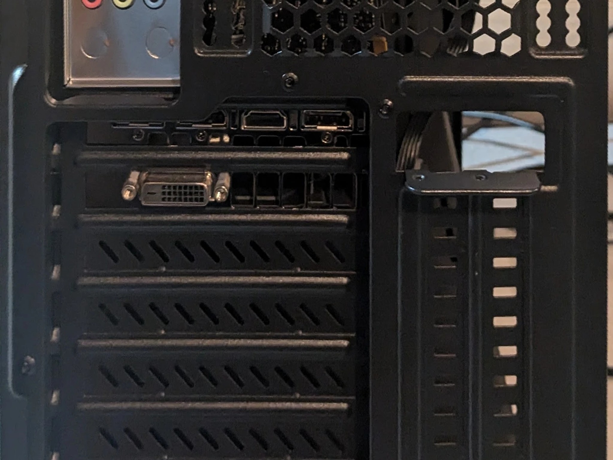 Gaming PC - Ryzen 5 3600, GTX 1070, 16GB / 1TB