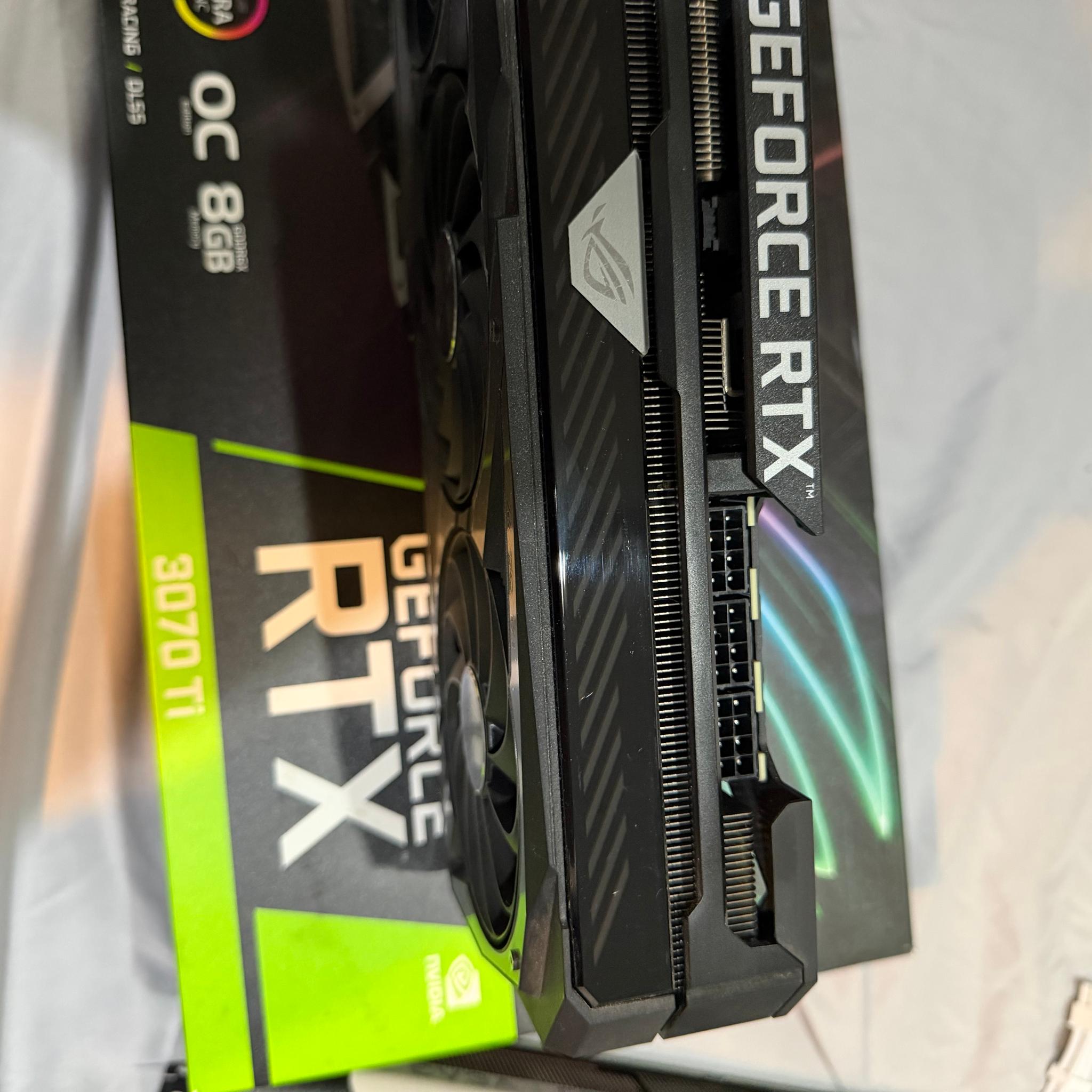 ASUS ROG STRIX GAMING OC GeForce RTX 3070 Ti