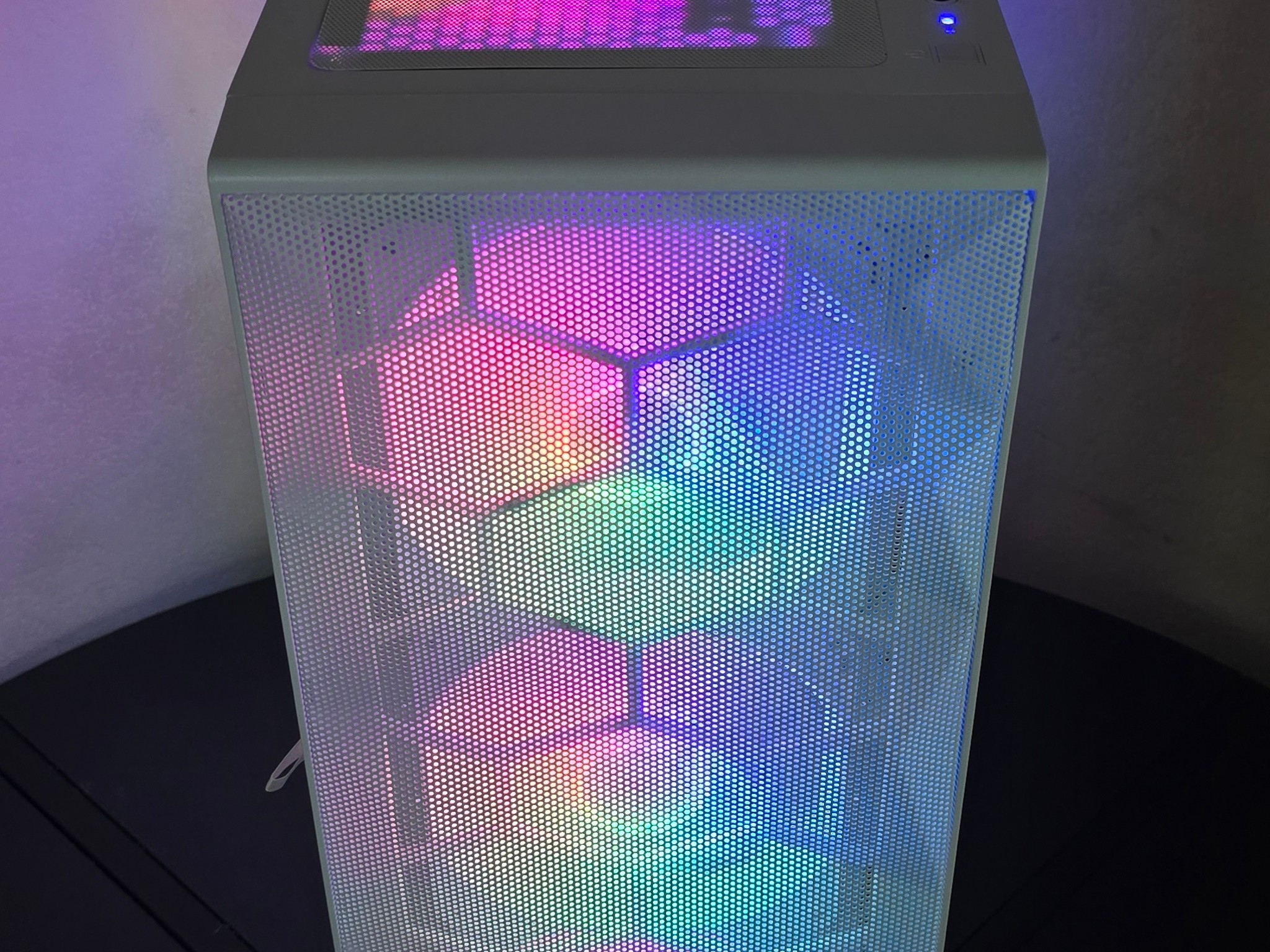Custom Gaming PC "Skytech Storm" - i7-5960x @ 4.2GHZ | RTX 2070 8GB | 32GB RAM