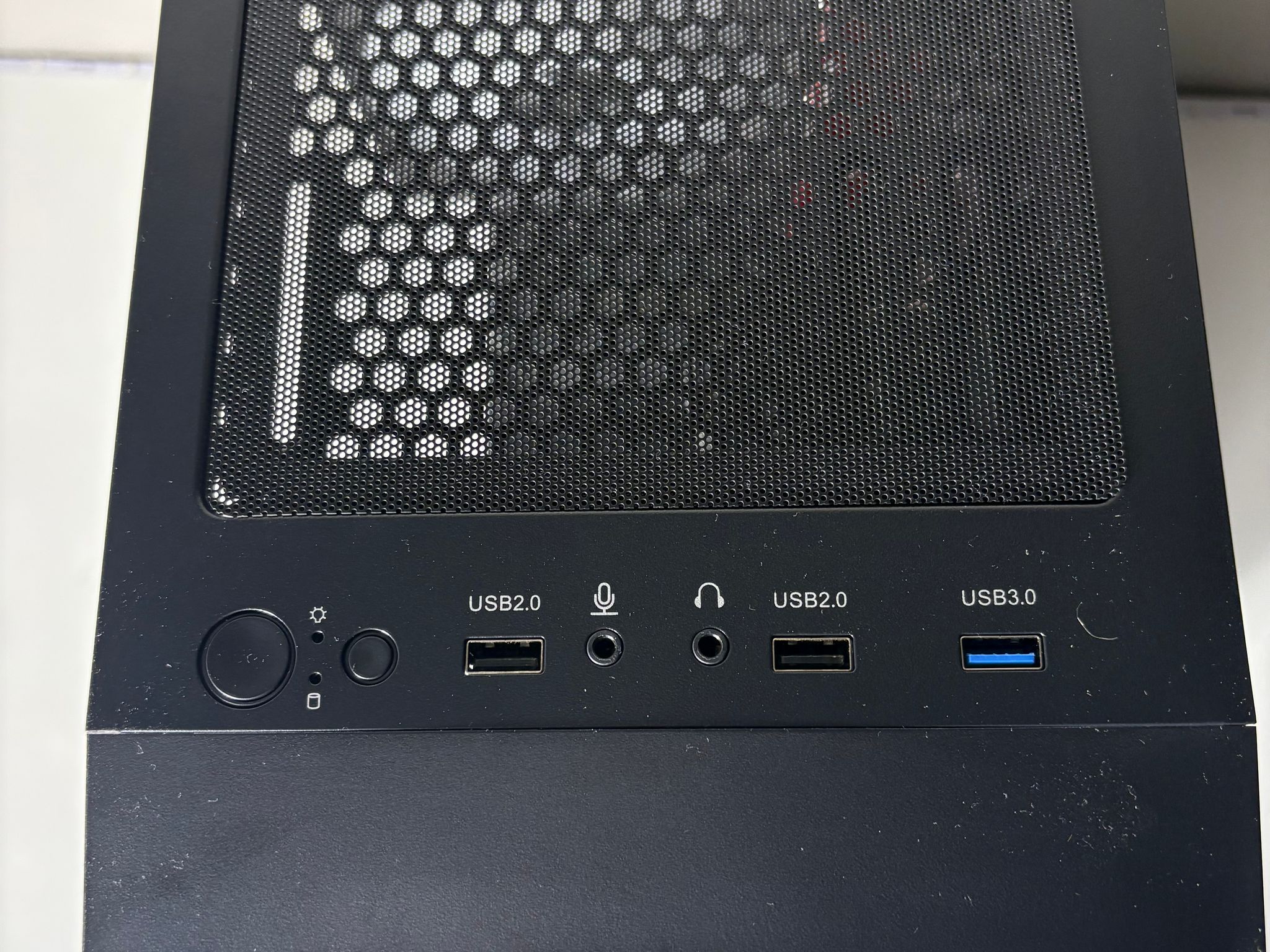 Crimson Valley Gaming PC (V3) - Nvidia RTX 2060 6GB, Ryzen 5 3600, 16GB, 512GB SSD
