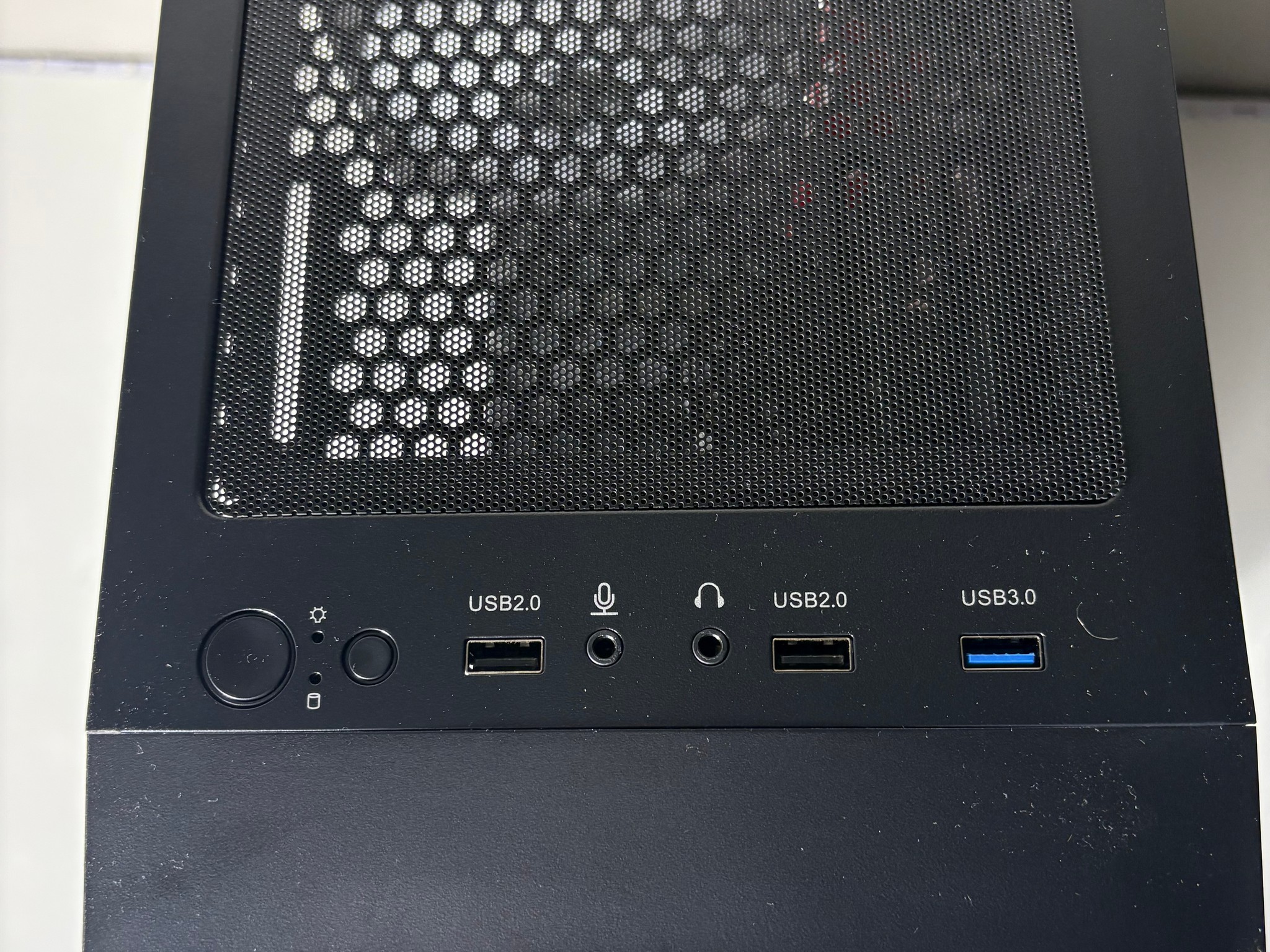 Crimson Valley Gaming PC (V3) - Nvidia RTX 2060 6GB, Ryzen 5 3600, 16GB, 512GB SSD