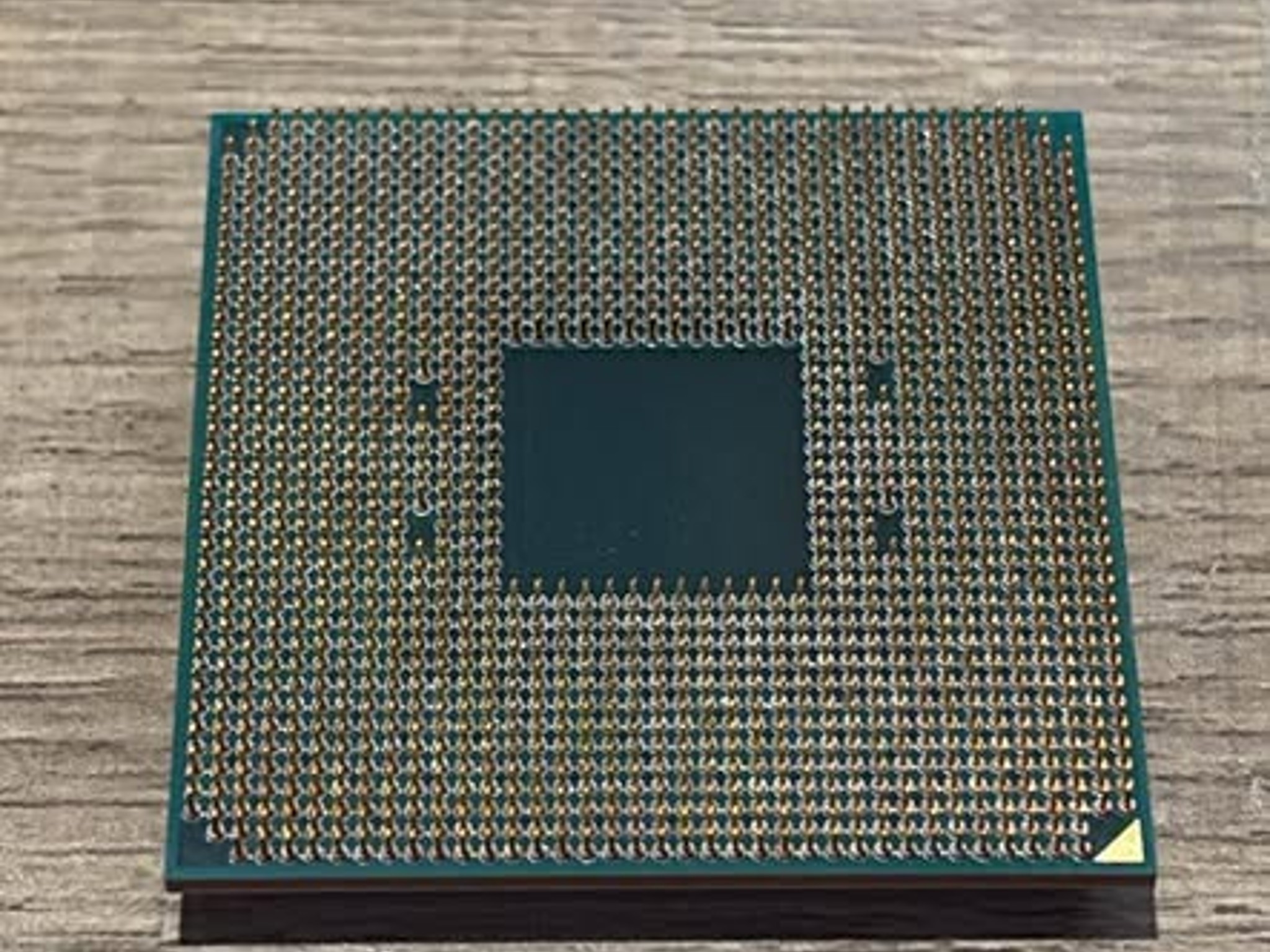 Machinist B450 (AM4), Ryzen 5 2600, Corsair Vengeance 2x8GB