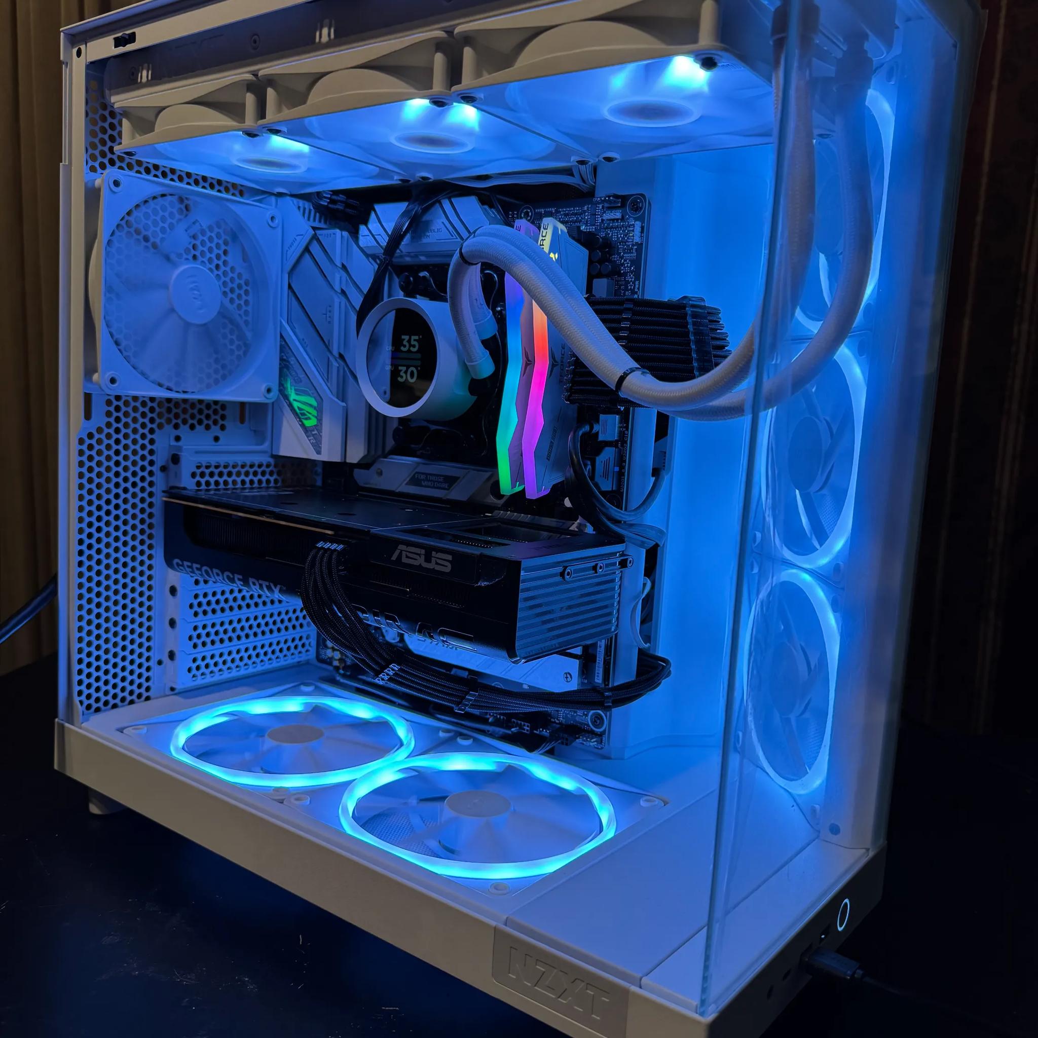 RTX 5060 + RYZEN 5 7600 + 32 GB (Ghost)