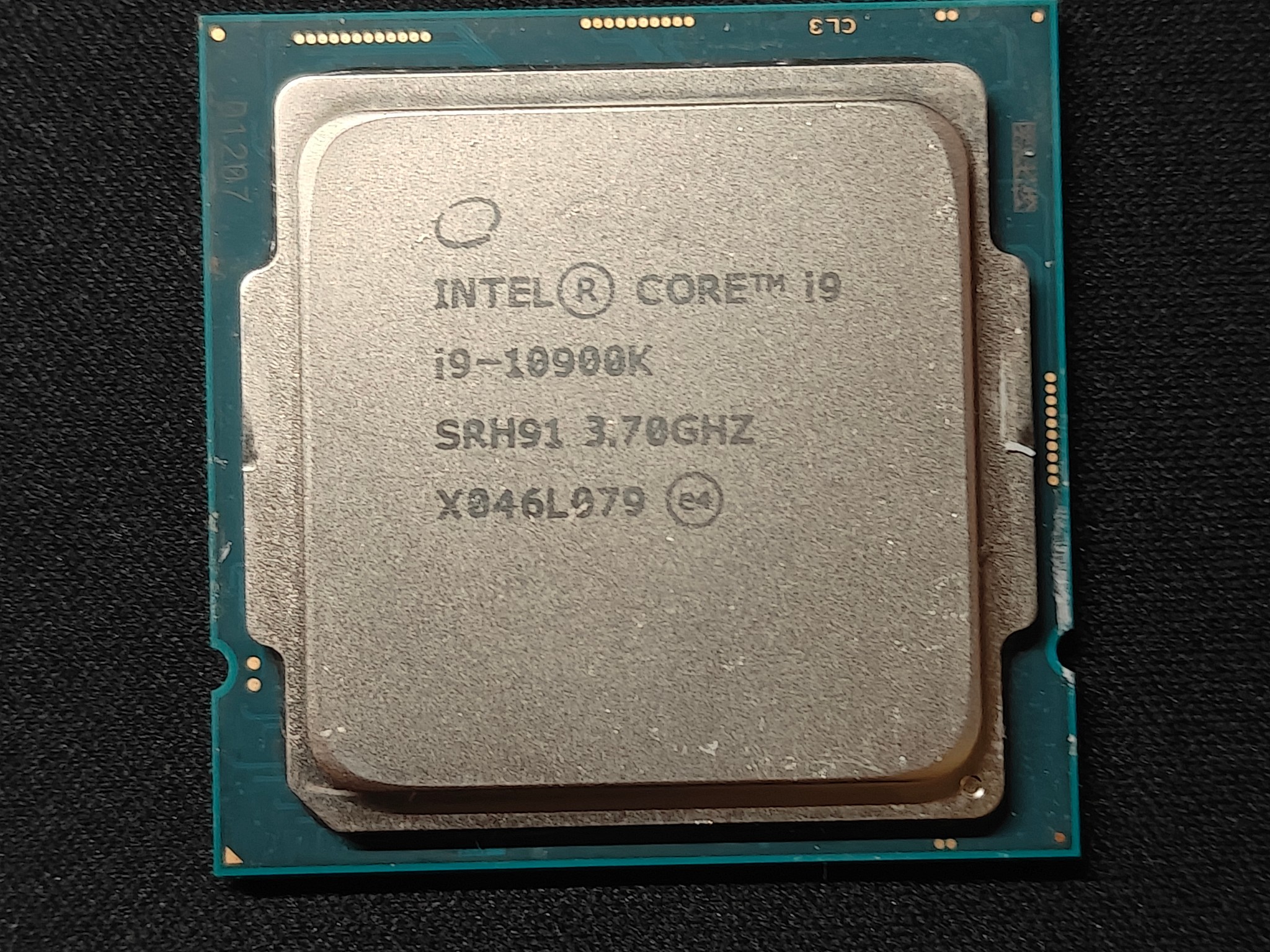 Intel Core i9-10900K, 10-core 20-thread LGA1200 CPU
