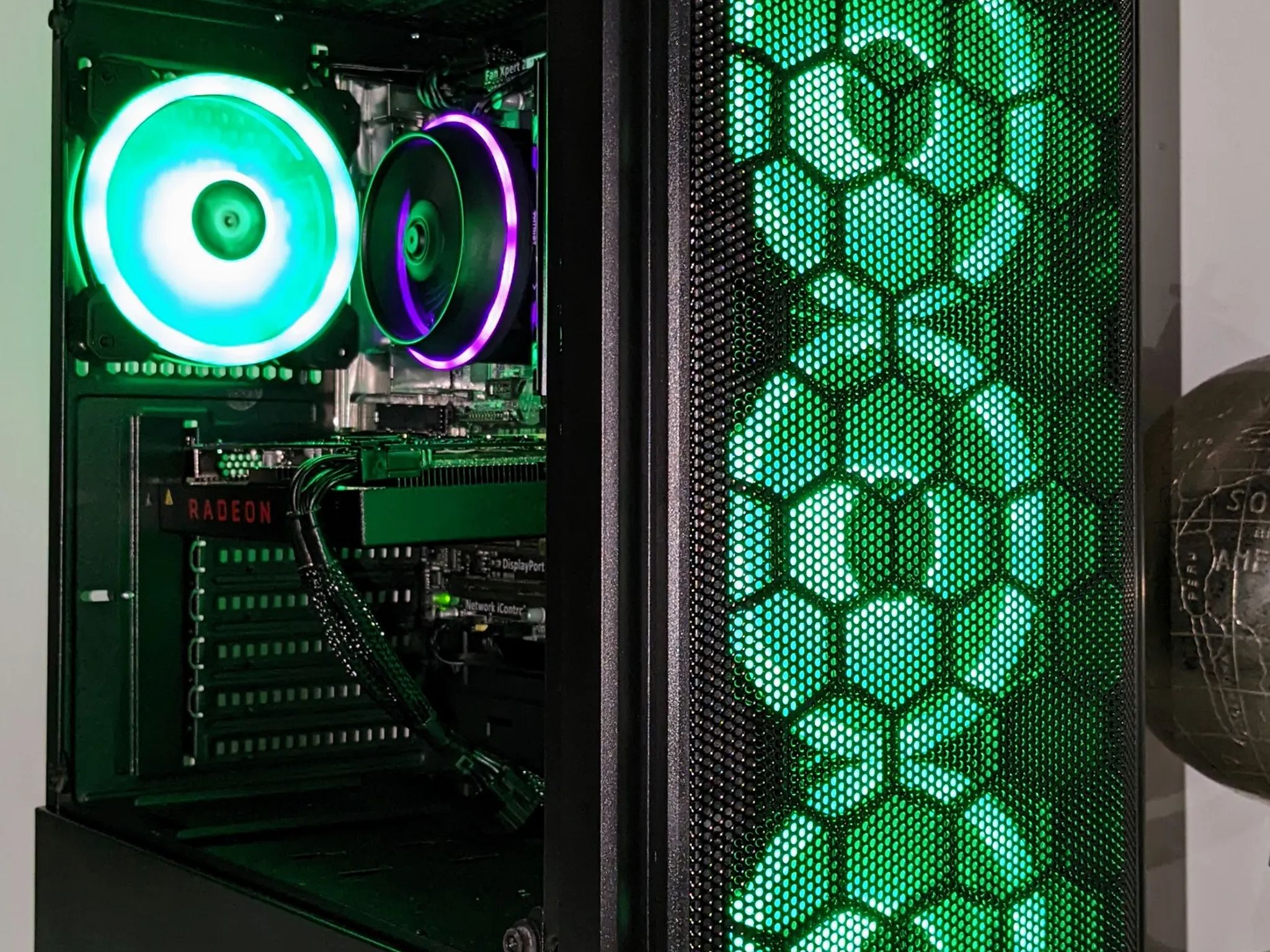 1080p Gaming PC| RX5300 (w/RDNA1)|16GB RAM| Intel Xeon=Core I7 cpu| 1TB SSD| Windows 11 Pro