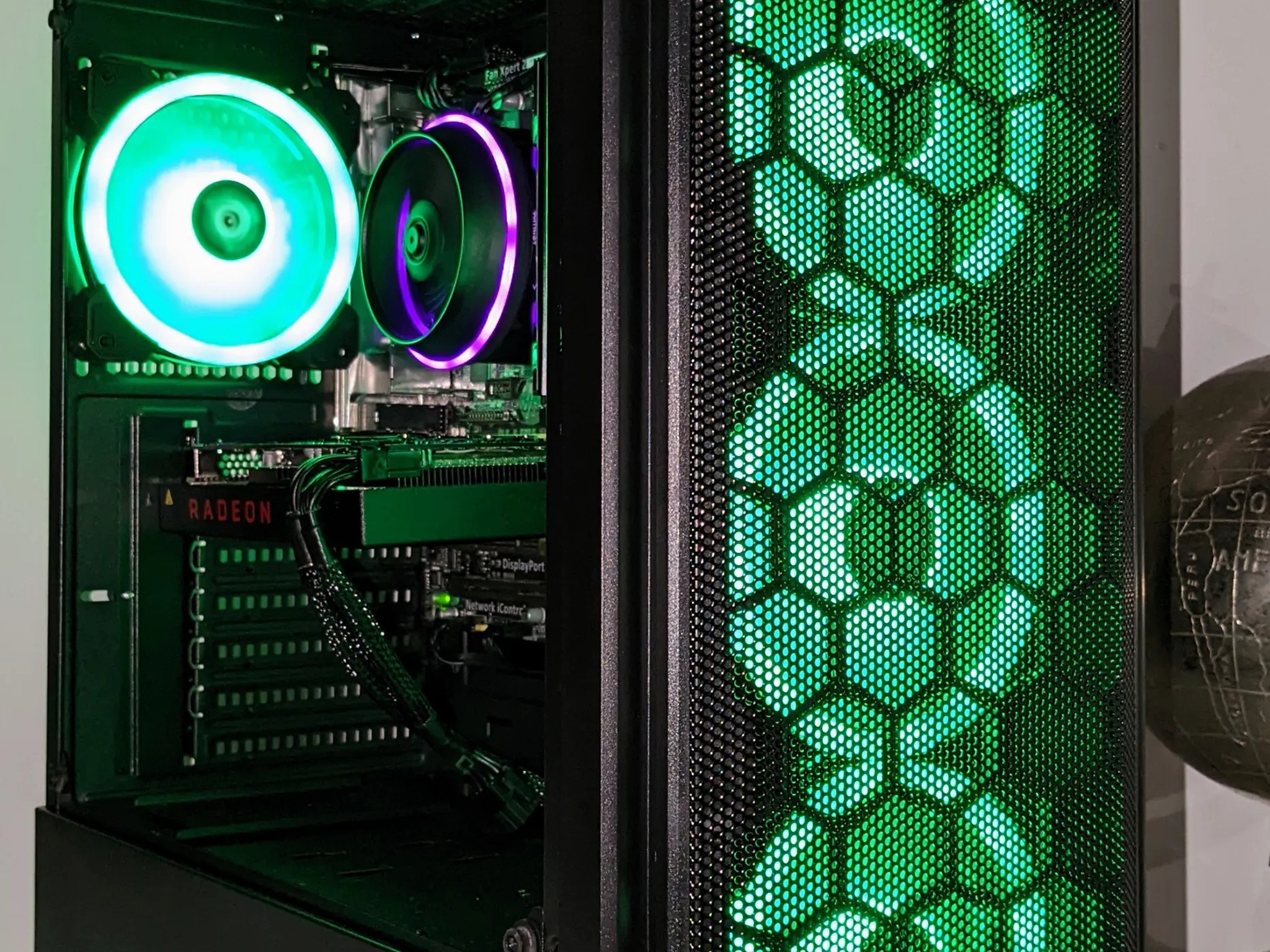 1080p Gaming PC| RX5300 (w/RDNA1)|16GB RAM| Intel Xeon=Core I7 cpu| 1TB SSD| Windows 11 Pro