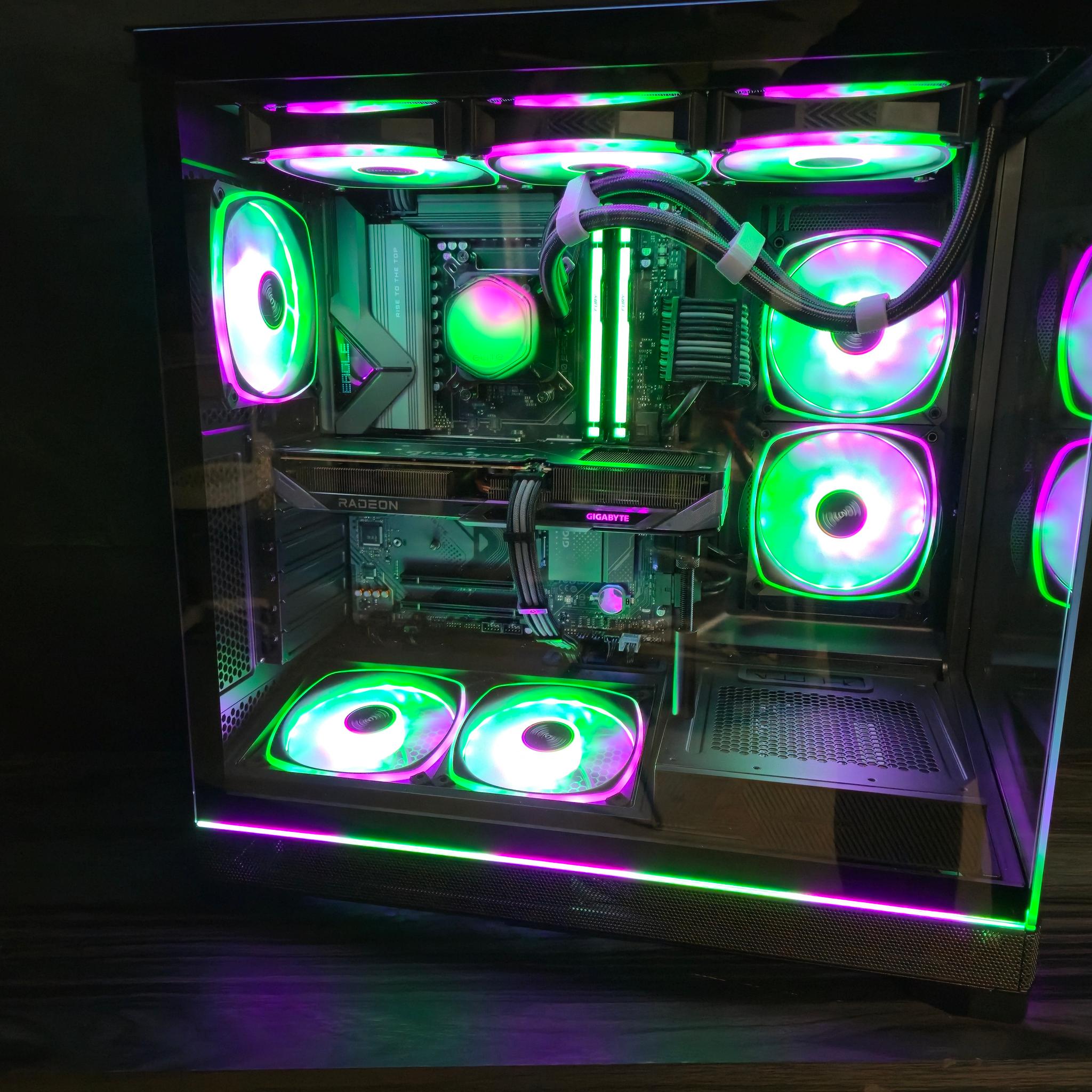 Ryzen 7 7800X3D - RX 9060 XT 16GB - 32GB DDR5 6000 CL30 - Gen4 NVMe - Montech Sky 3 - Custom PC