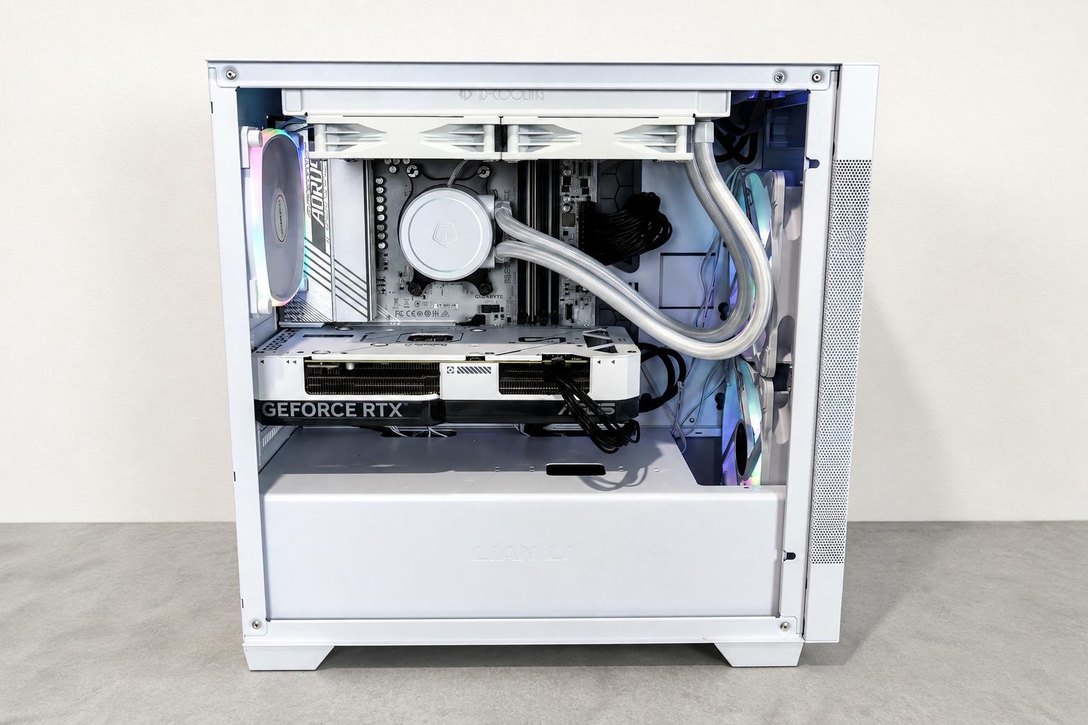 7600X | 4070 OC | 16GB DDR5 | 1TB 1080P/1440P White Build