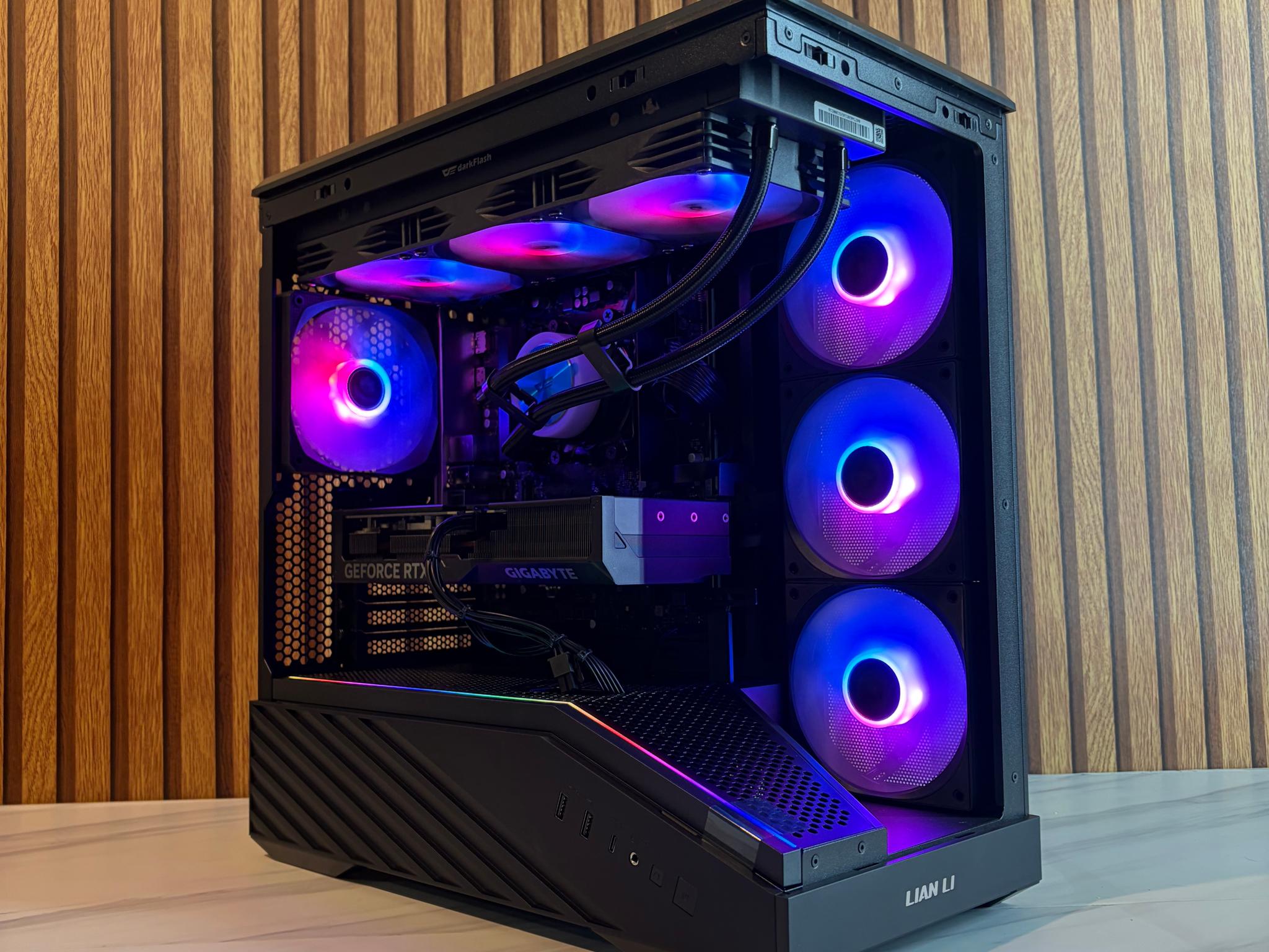 RTX 4070 | RYZEN 5 7600 | 16GB DDR5 | 1TB SSD | 360MM AIO