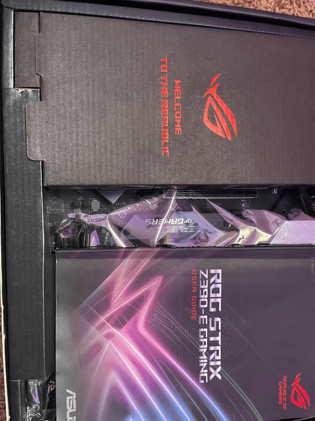 Mobo/CPU Combo - Asus Strix z390e w/ i7 9700k